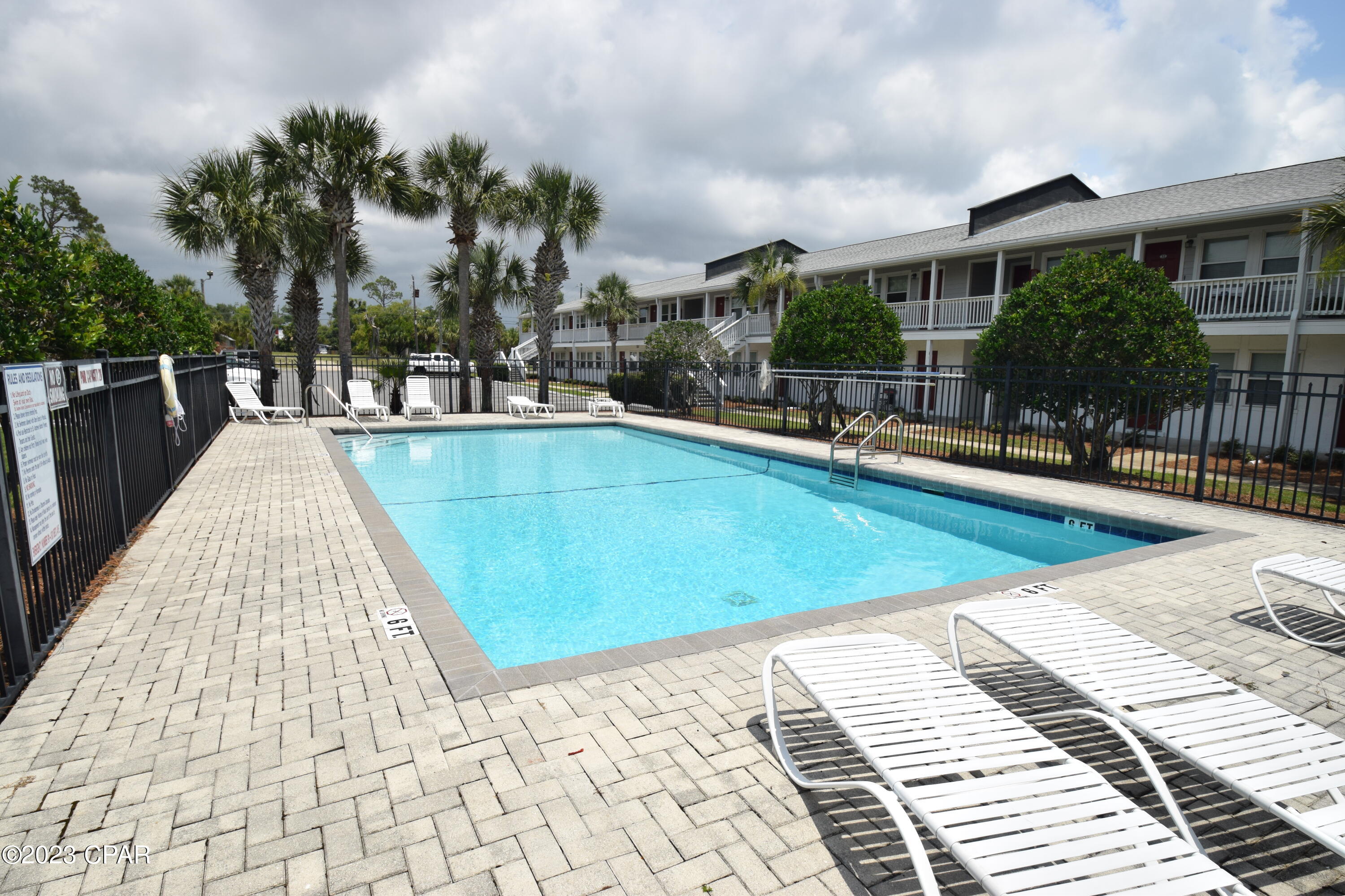 Saint Andrews Harbour Condo - Residential
