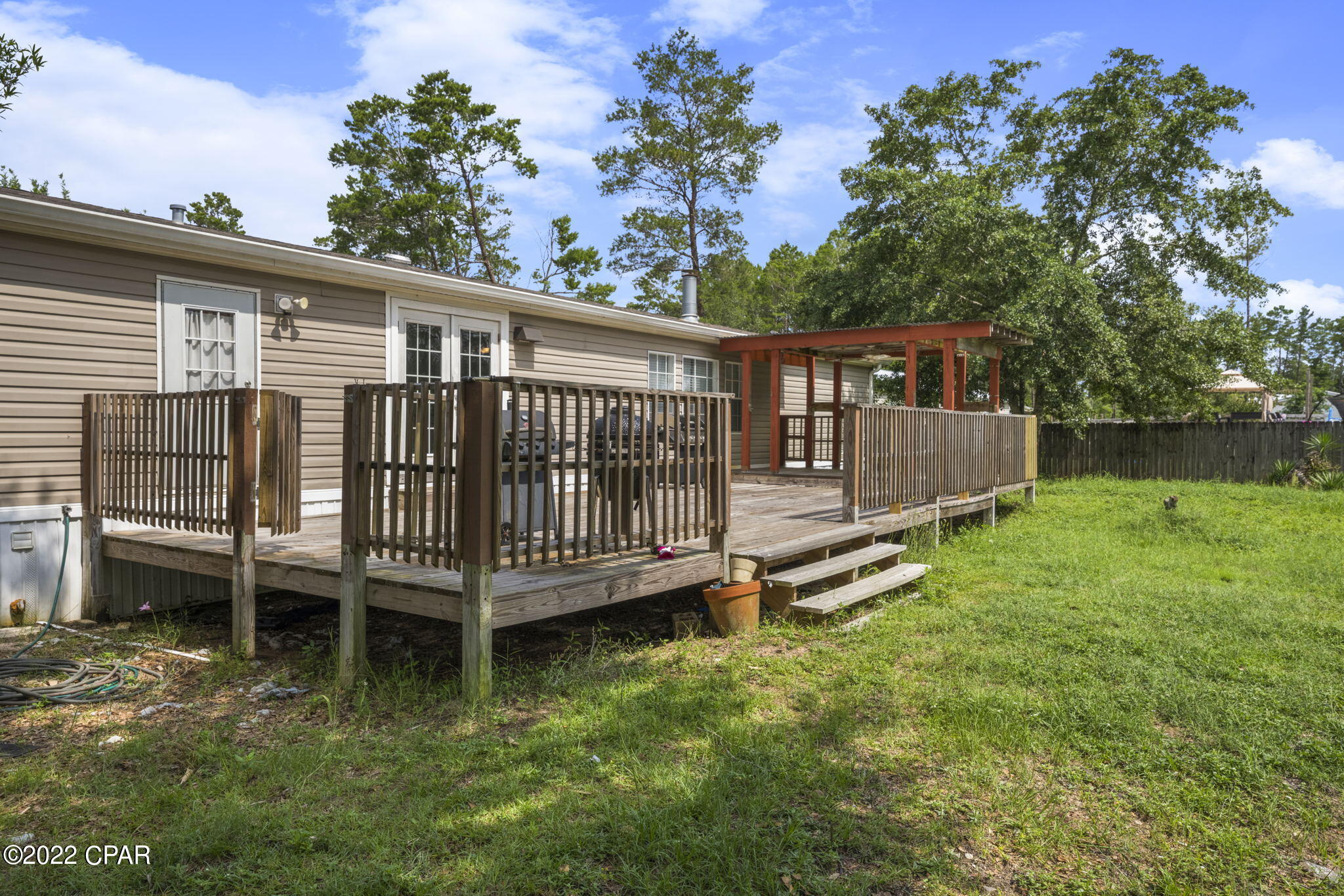 White Western Springs Unit 1 - Residential