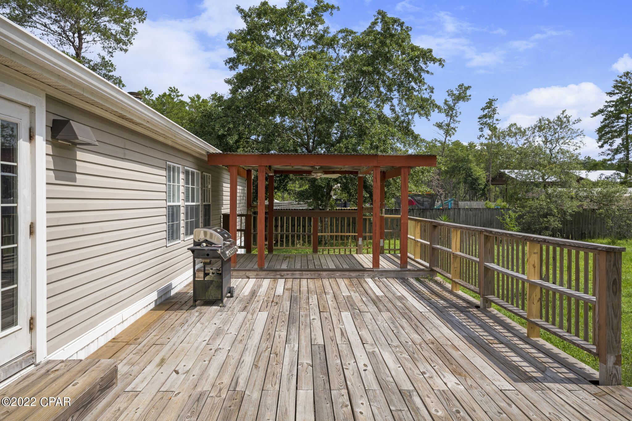 White Western Springs Unit 1 - Residential