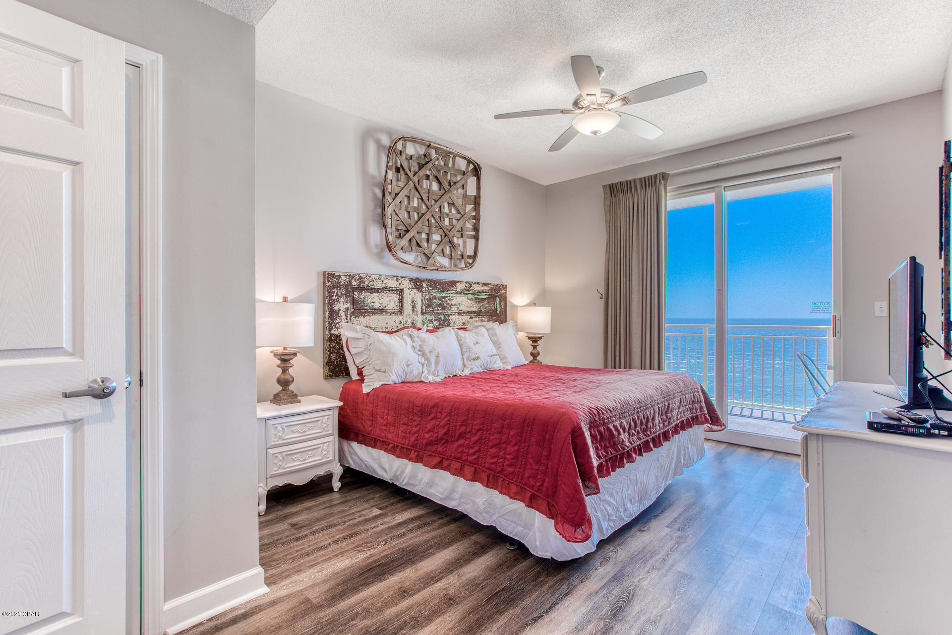 Sterling Reef - Residential