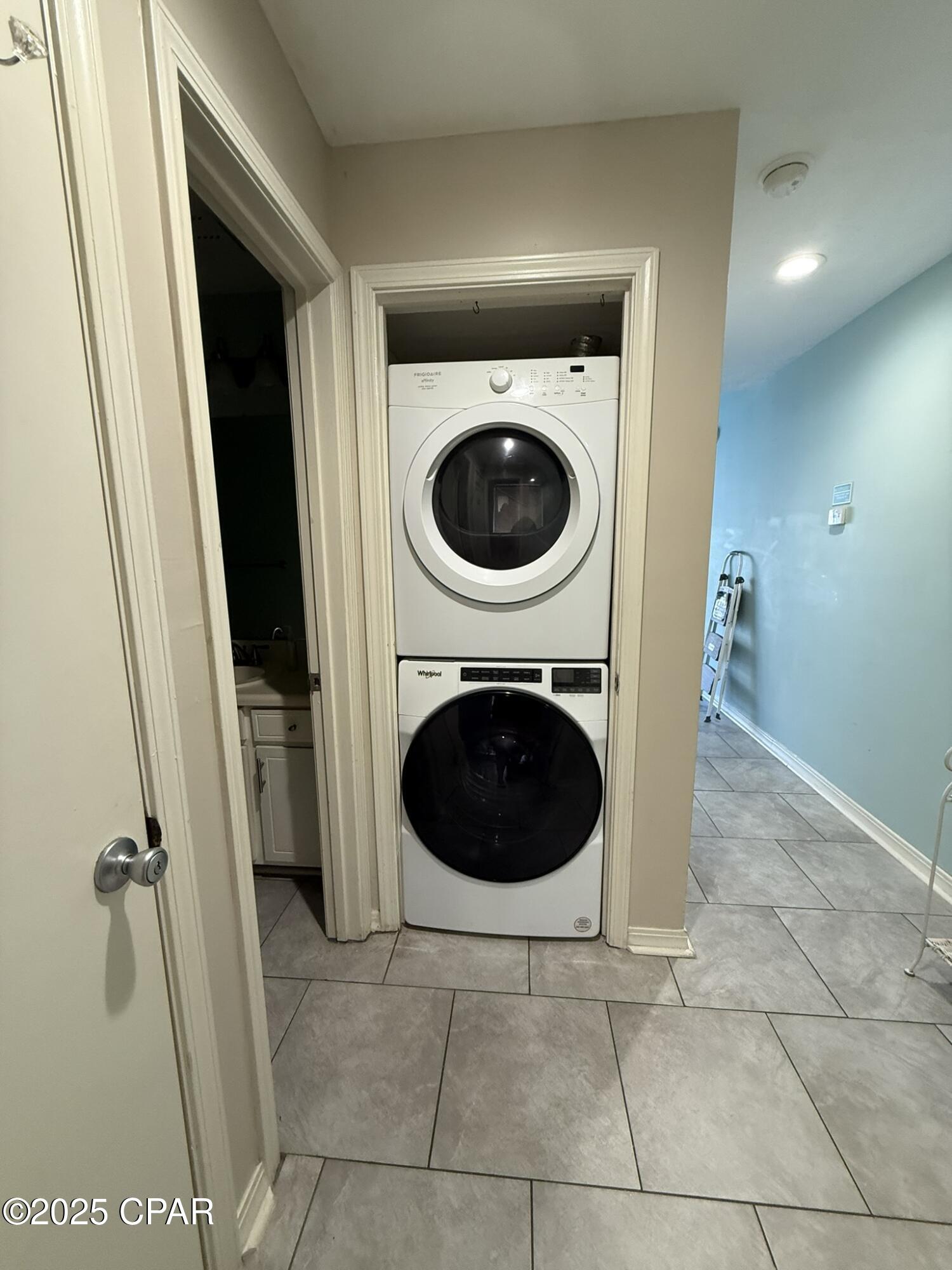 Endless Summer II - Residential Lease