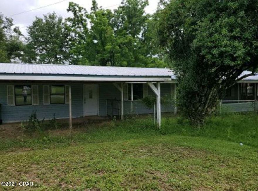 AUCTION. Perfect opportunity to create your country retreat. Handyman special located in

this rural setting has ample room with 2 beds, 2 baths, dining area, and a

converted garage for additional space. The attached deck; front porch; and

spacious fenced yard offer room for all your outdoor activities. Imagine all the

 possibilities as you restore this gem. CAUTION deck stairs may not be stable.

CAUTION MOLD may be present. Home needs major repairs, schedule your visit and

make an offer.