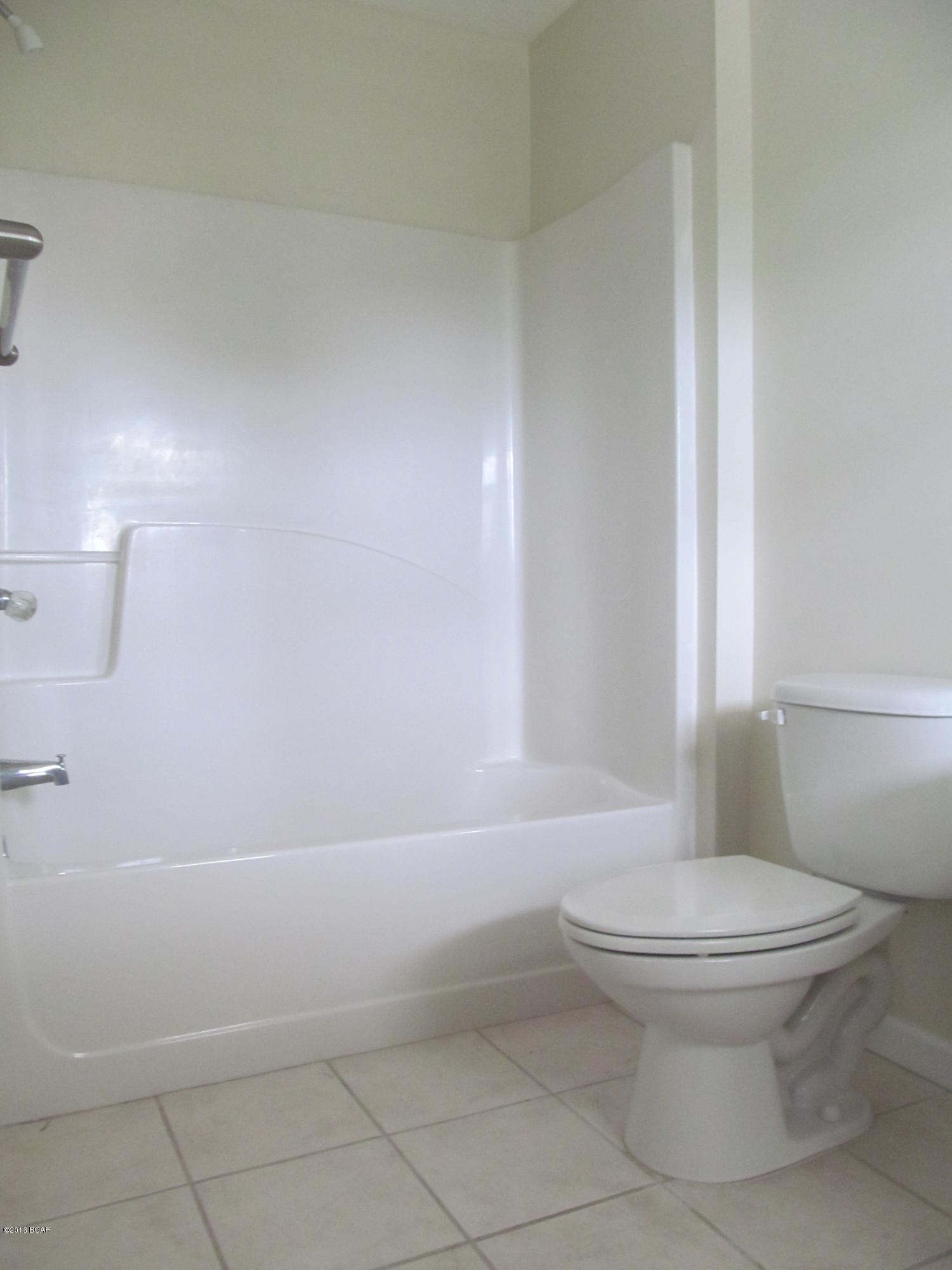 [No Recorded Subdiv] - Residential Lease