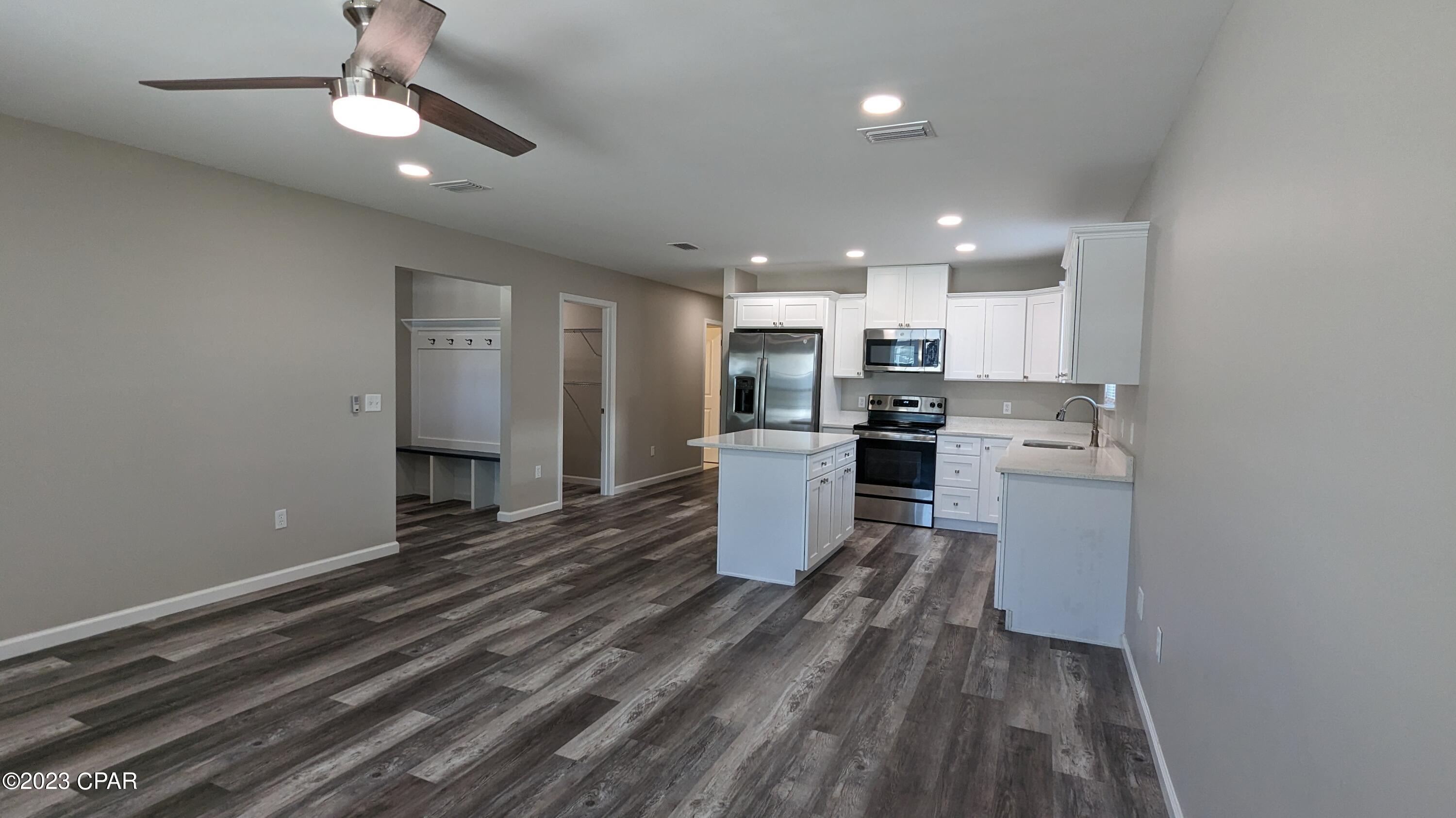 [No Recorded Subdiv] - Residential Lease