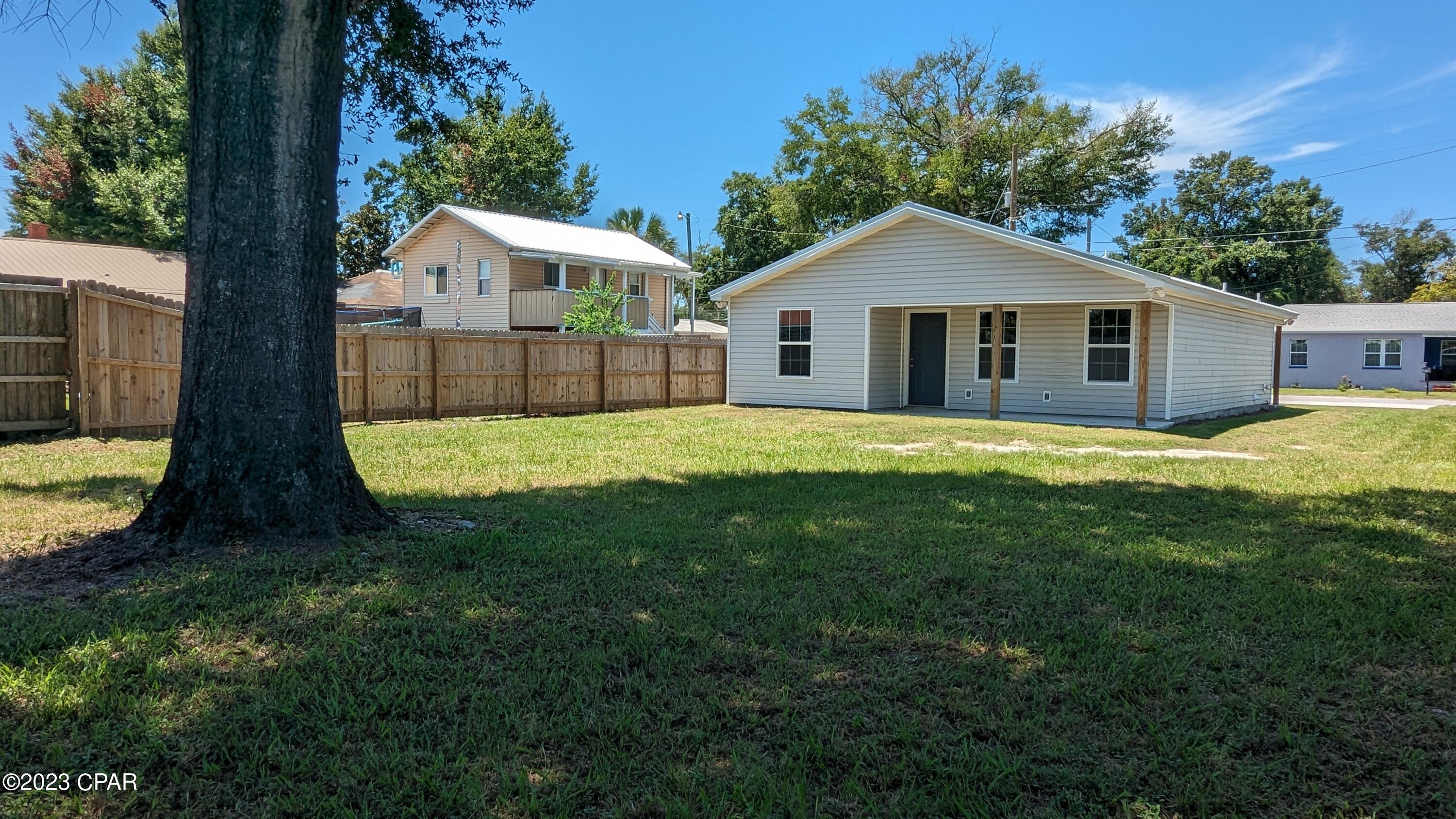 [No Recorded Subdiv] - Residential Lease