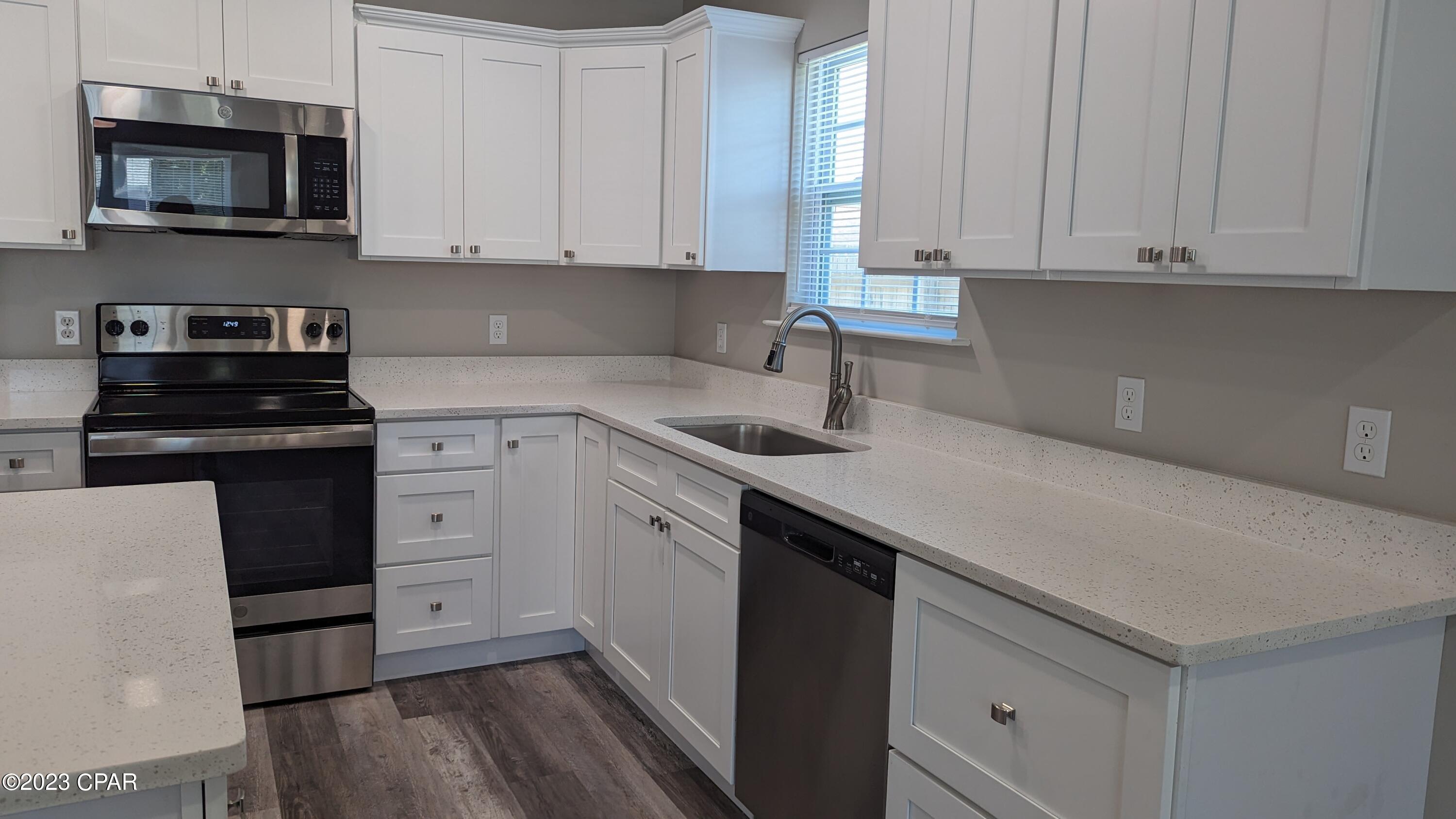 [No Recorded Subdiv] - Residential Lease