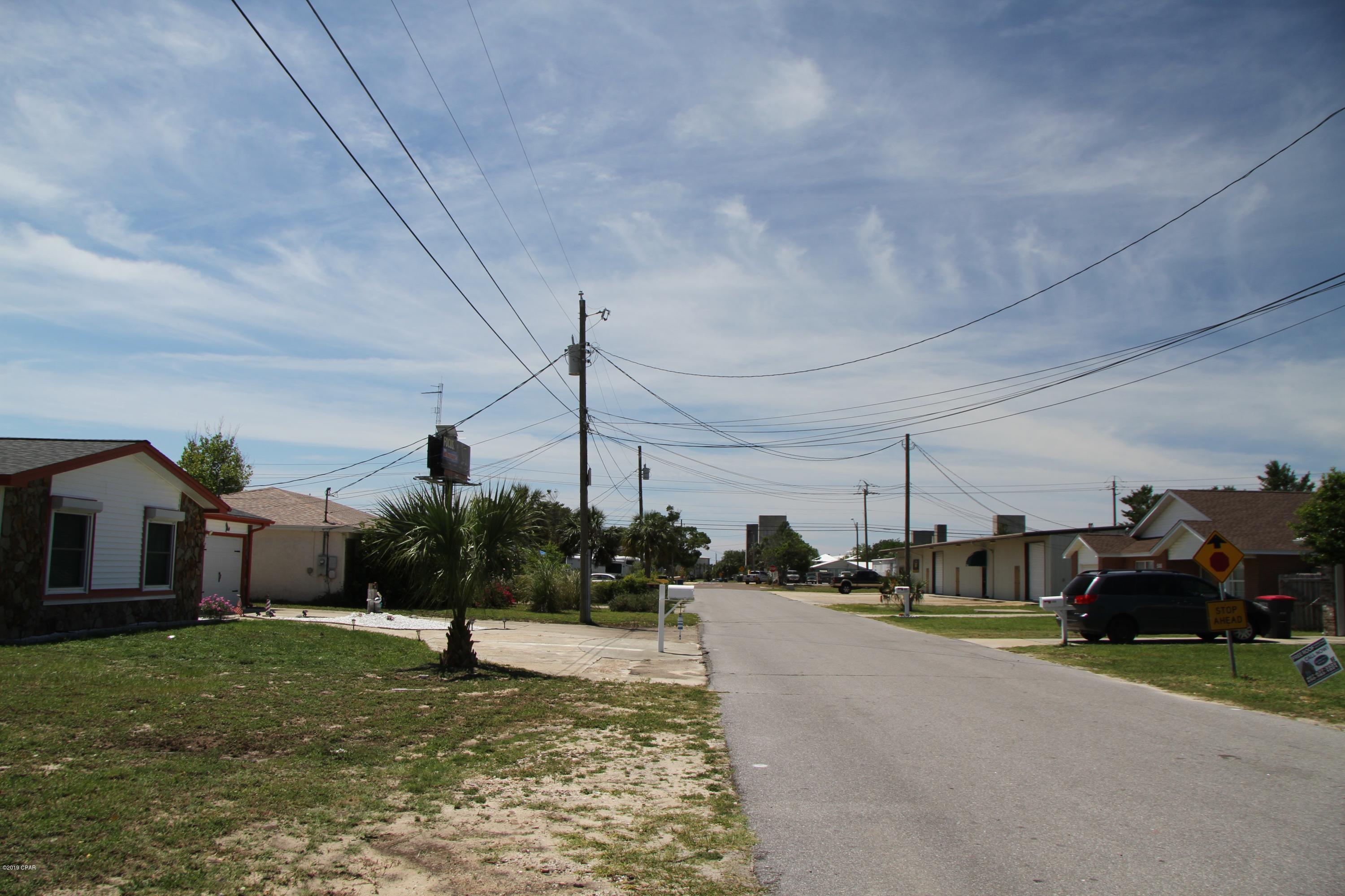 Hutchison's 2nd To Bahama Bch - Residential