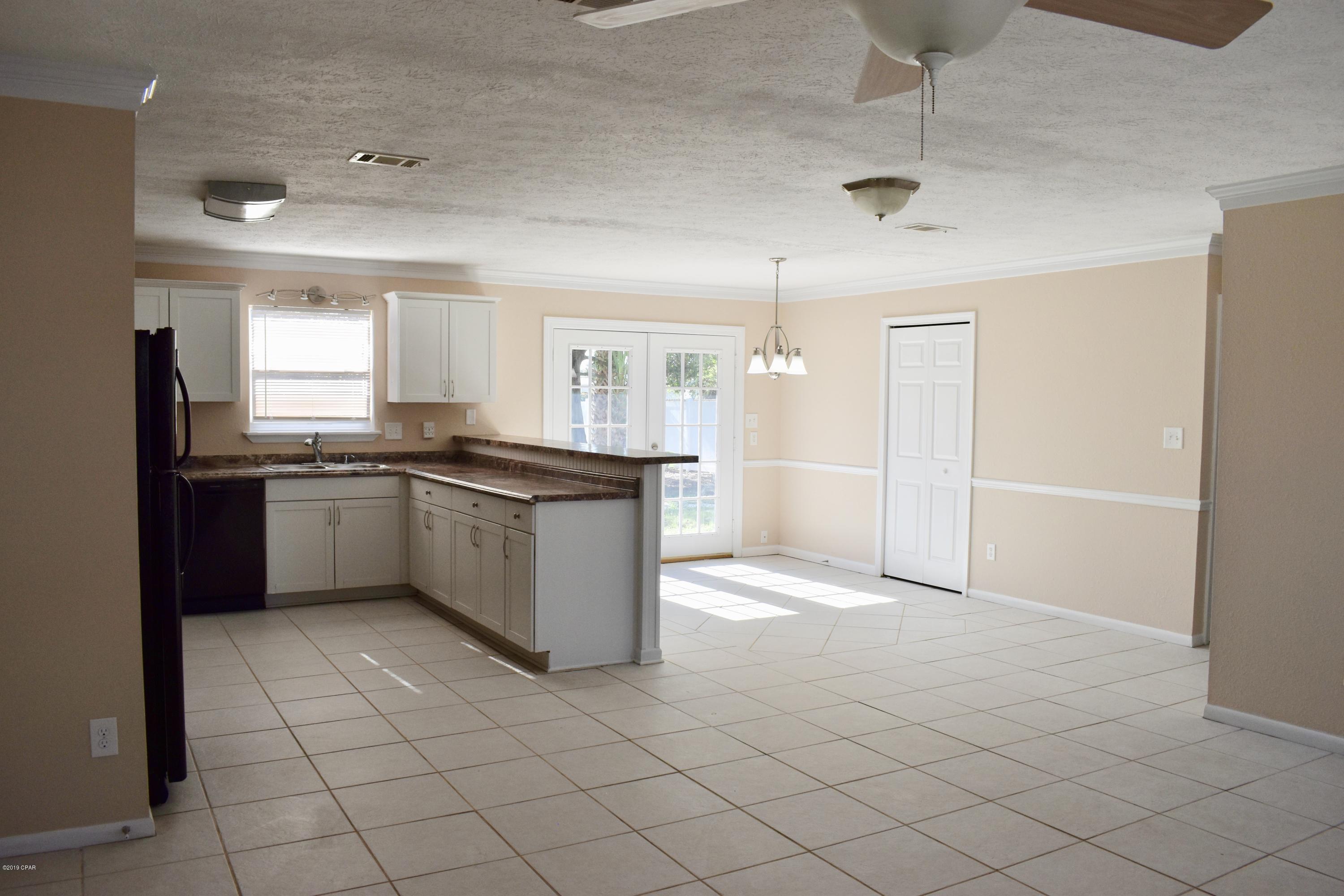 Hutchison's 2nd To Bahama Bch - Residential