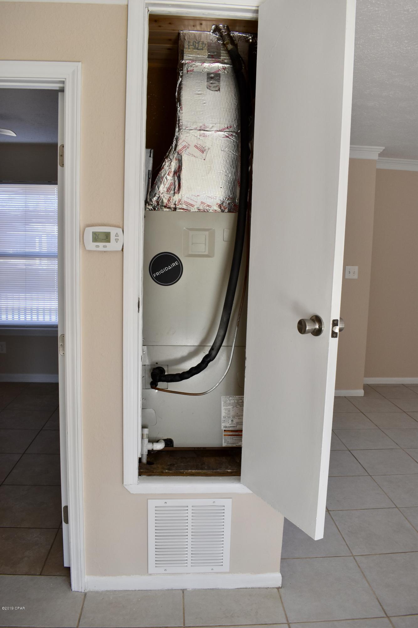 Hutchison's 2nd To Bahama Bch - Residential