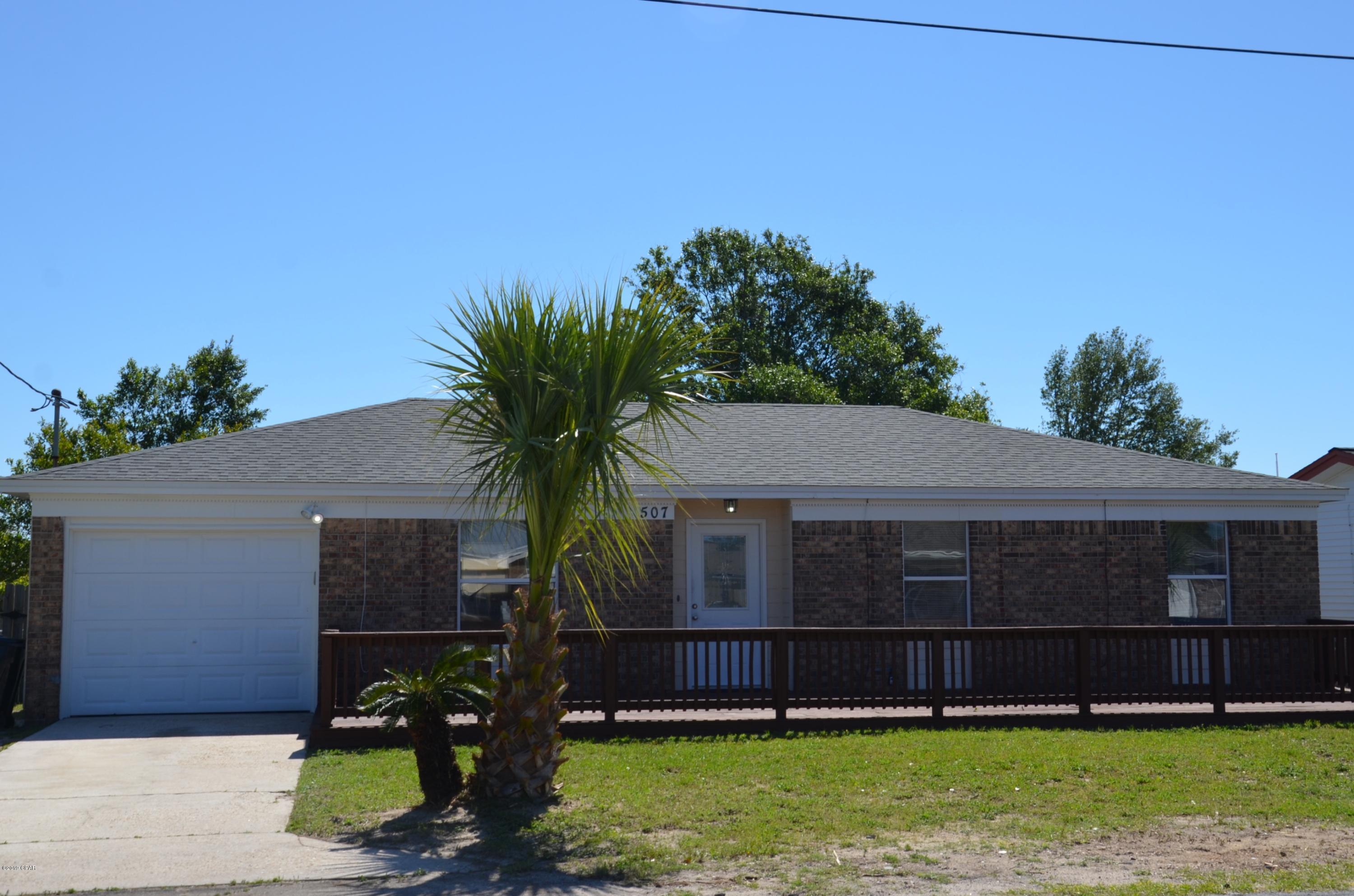 Hutchison's 2nd To Bahama Bch - Residential