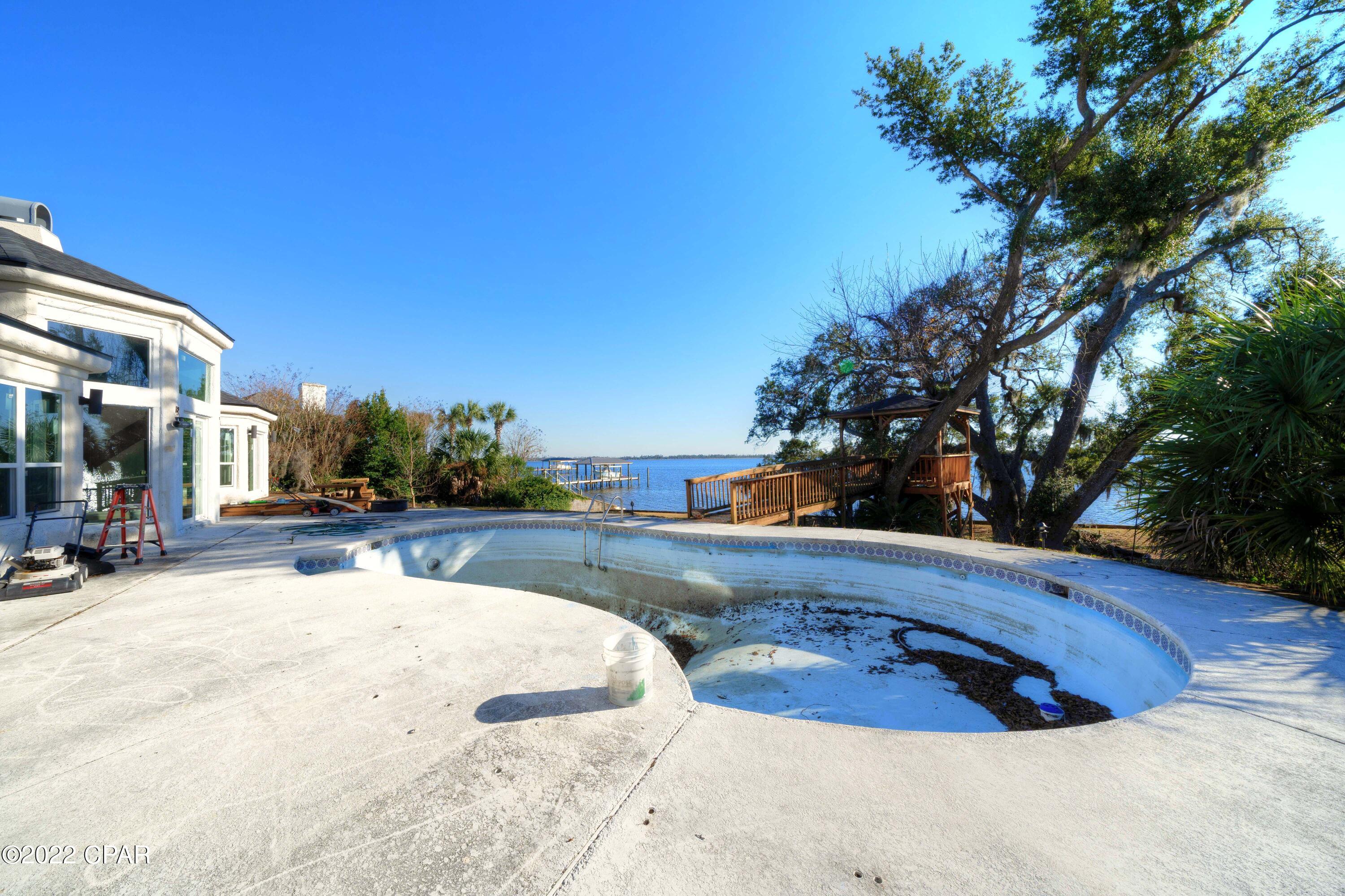 Bunkers Cove - Residential