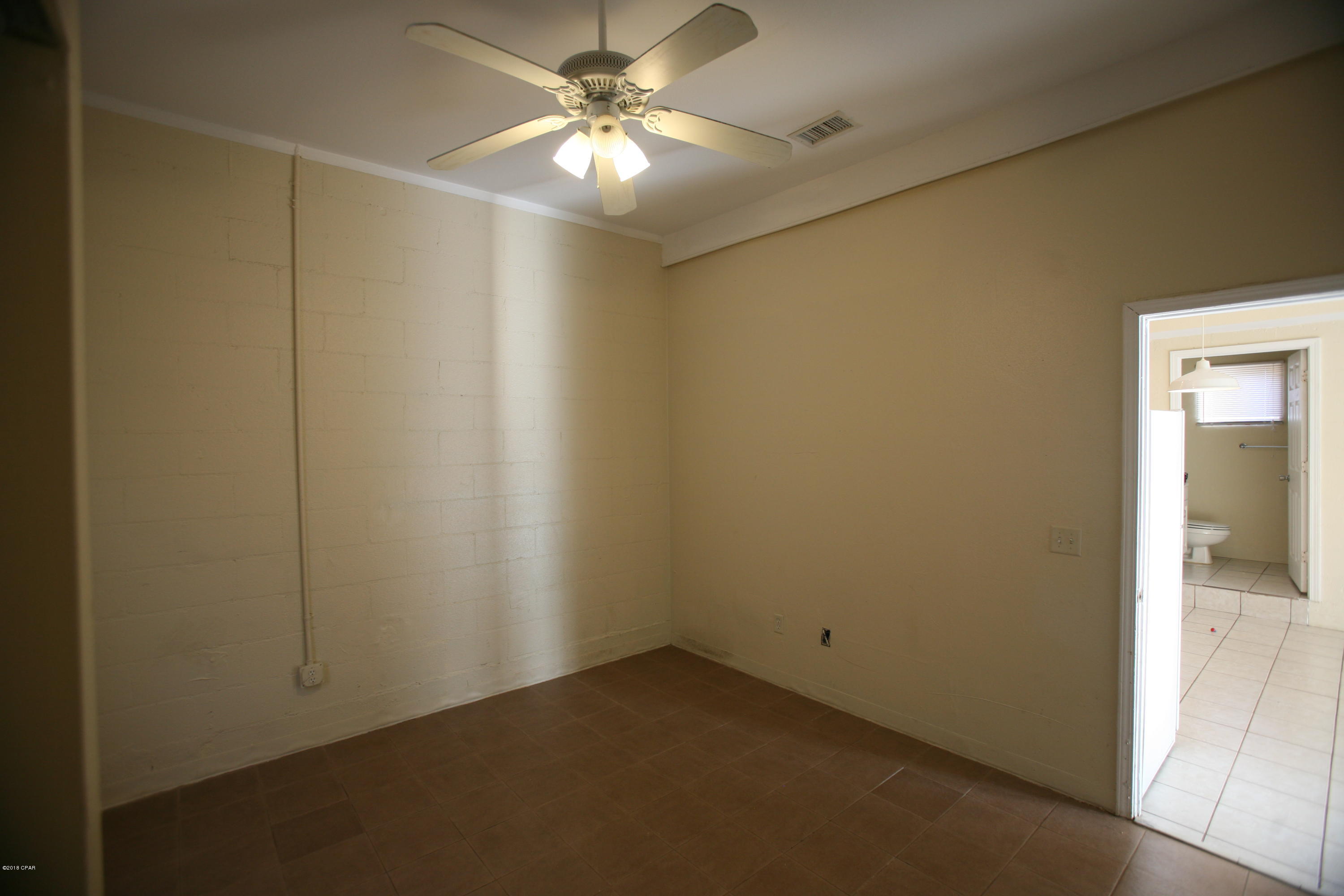 Laguna Beach Estates 5th Add - Residential