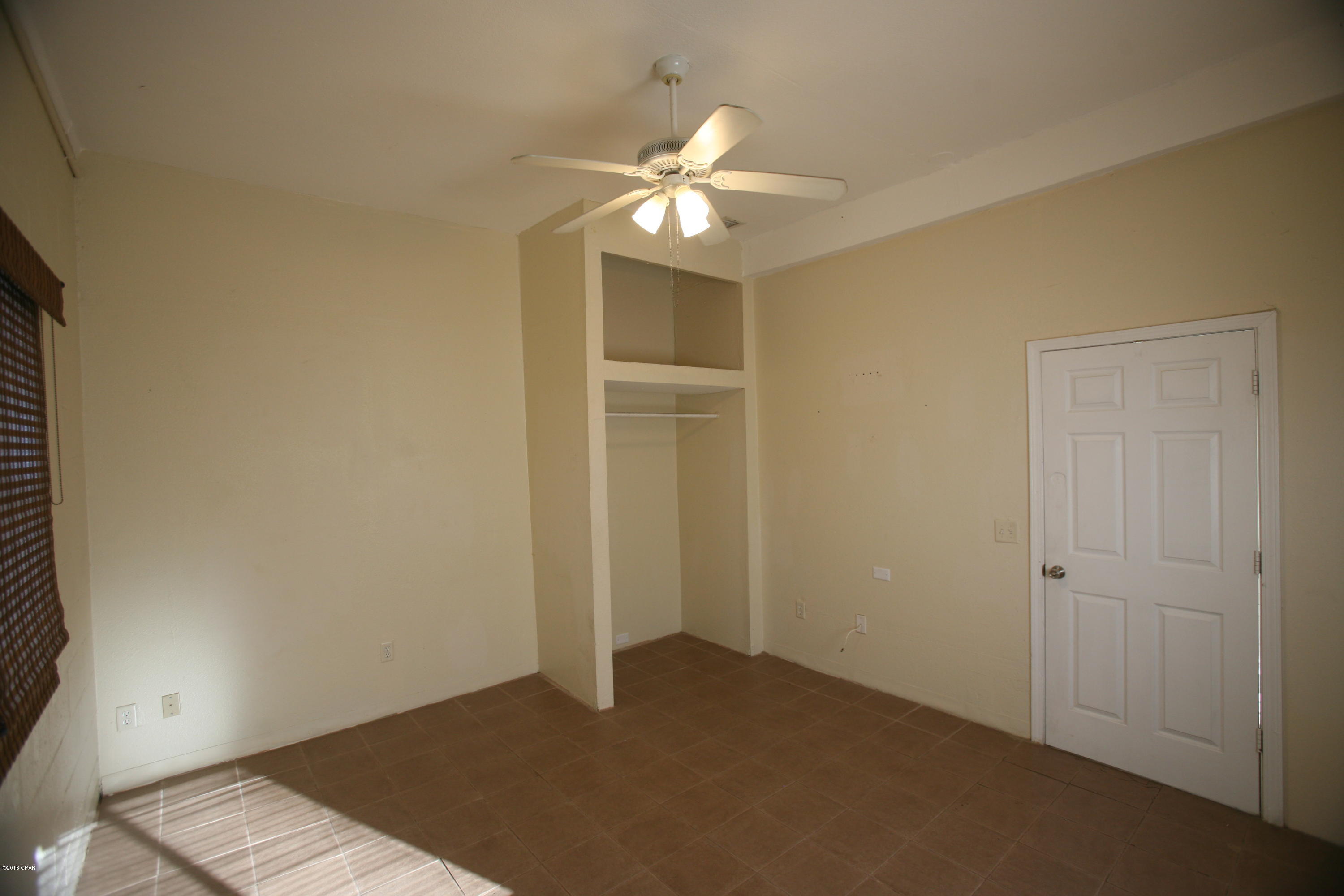 Laguna Beach Estates 5th Add - Residential