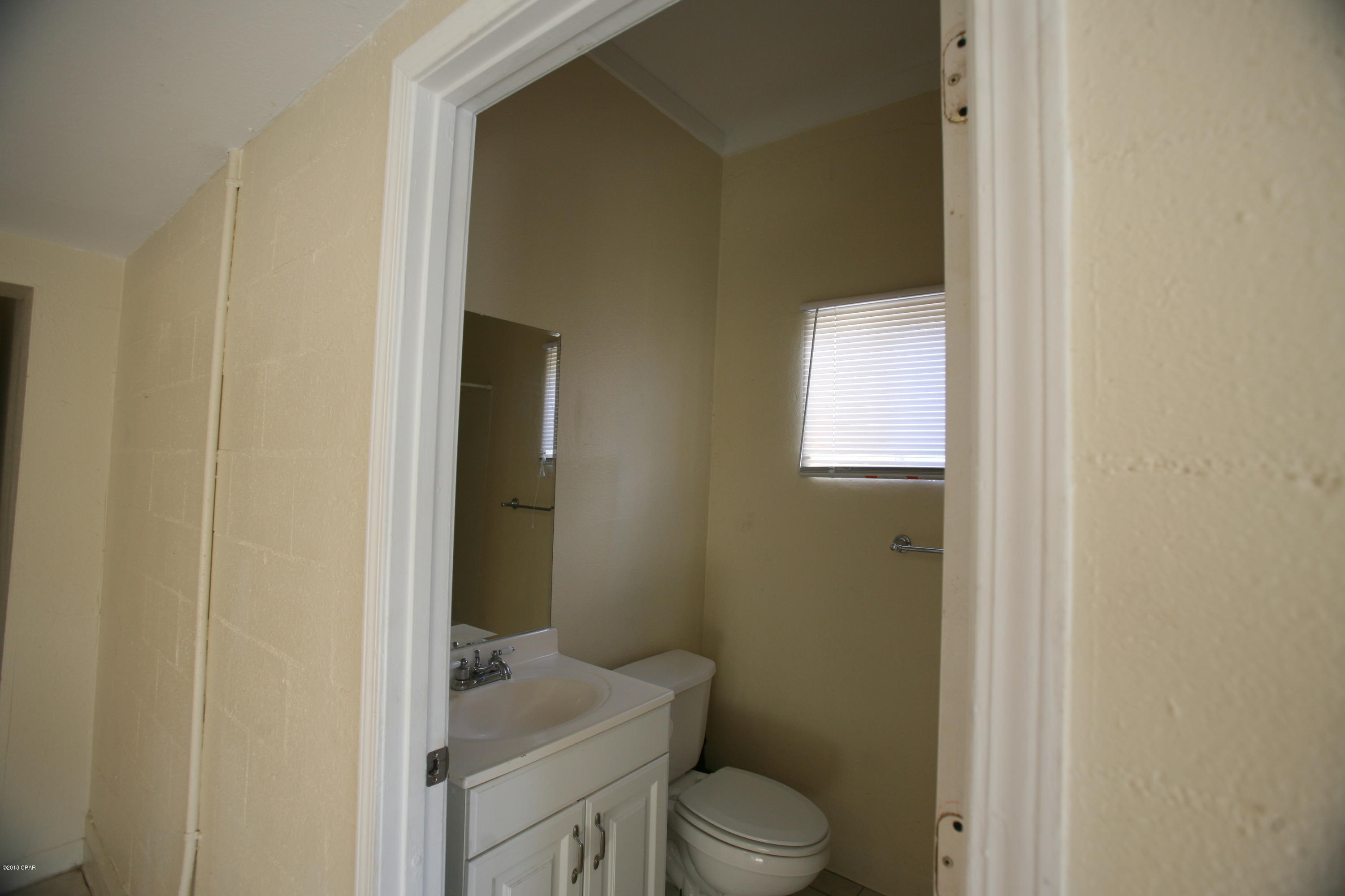 Laguna Beach Estates 5th Add - Residential