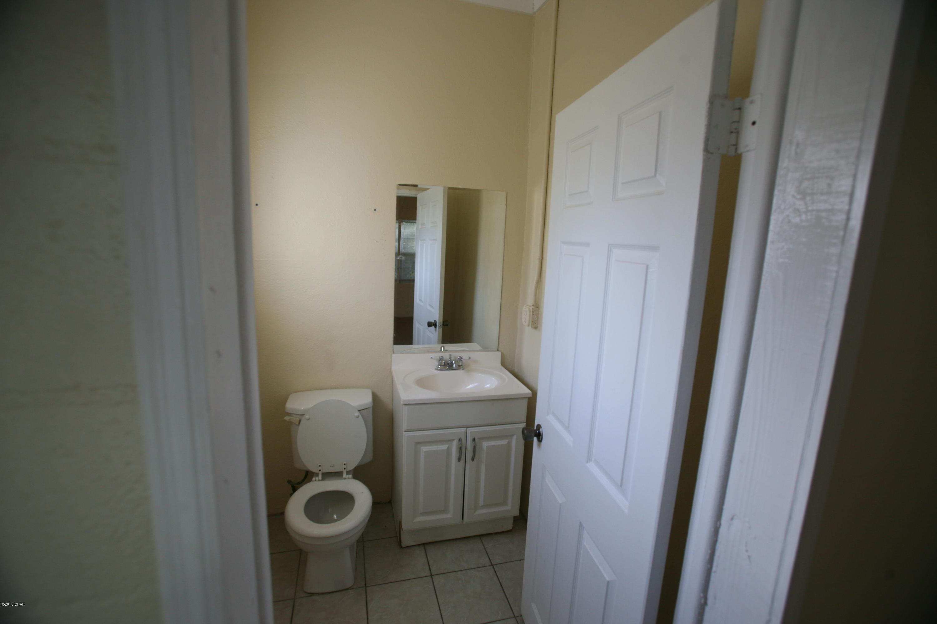 Laguna Beach Estates 5th Add - Residential