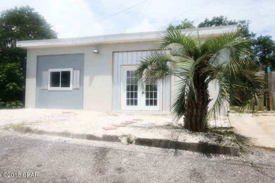 Need more space in a fantastic location? Look no further! This is an extremely sturdy three bedroom 1.5 bath home with a Bonus Room. Laundry Room with washer/dryer hookups. Fenced side yard. Just a few blocks from the Gulf of Mexico! 10' ceilings, easy care tile floors throughout, central heat and air.

Gulf view from the roof.