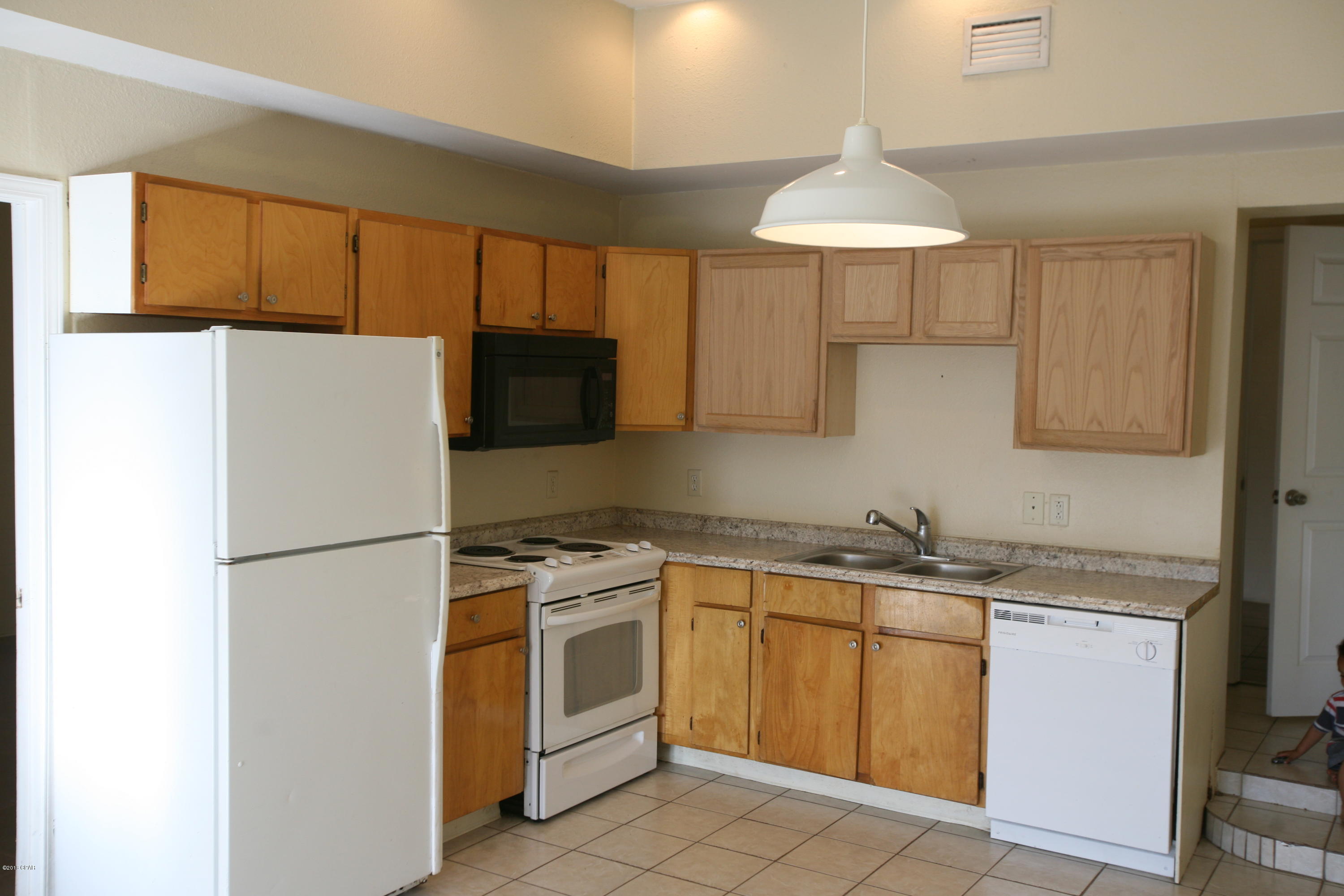 Laguna Beach Estates 5th Add - Residential