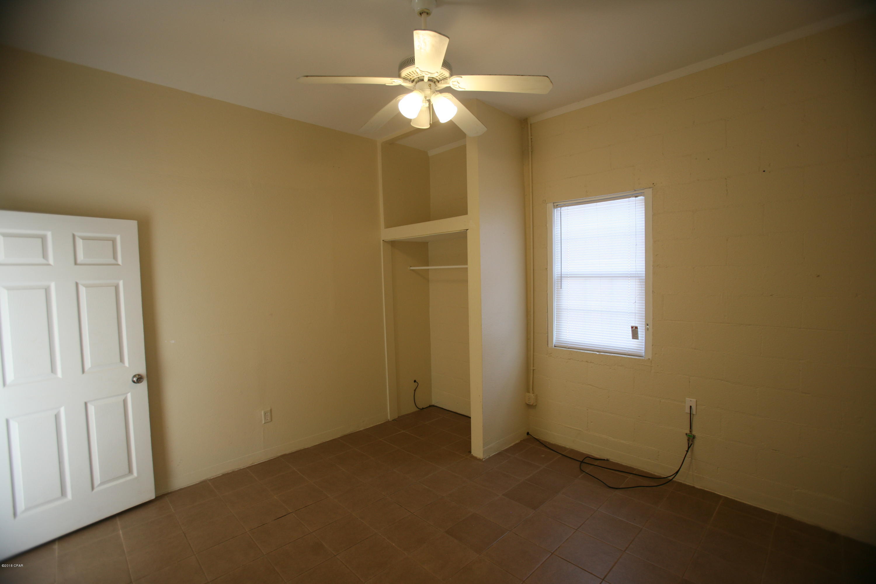 Laguna Beach Estates 5th Add - Residential