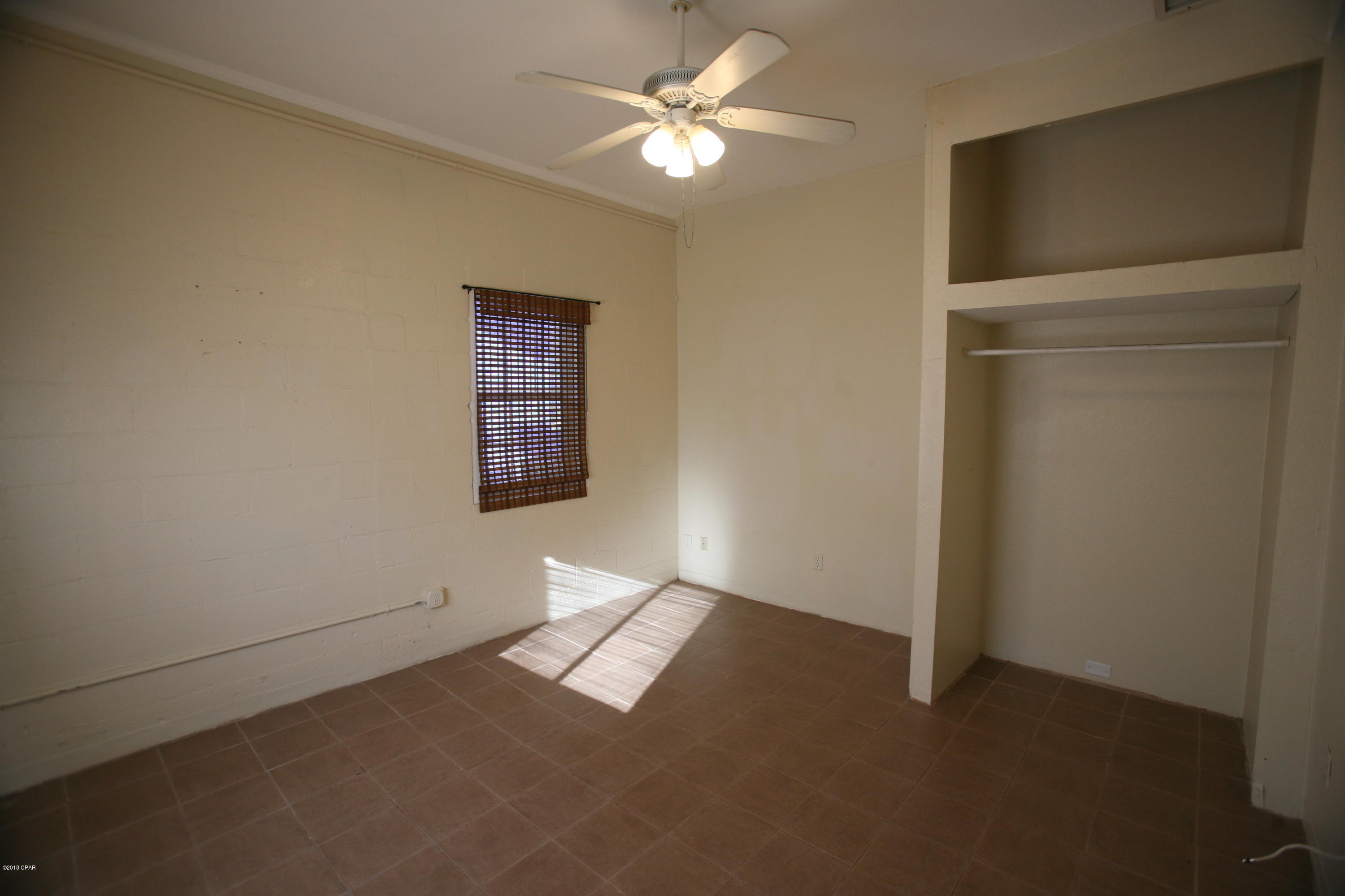 Laguna Beach Estates 5th Add - Residential