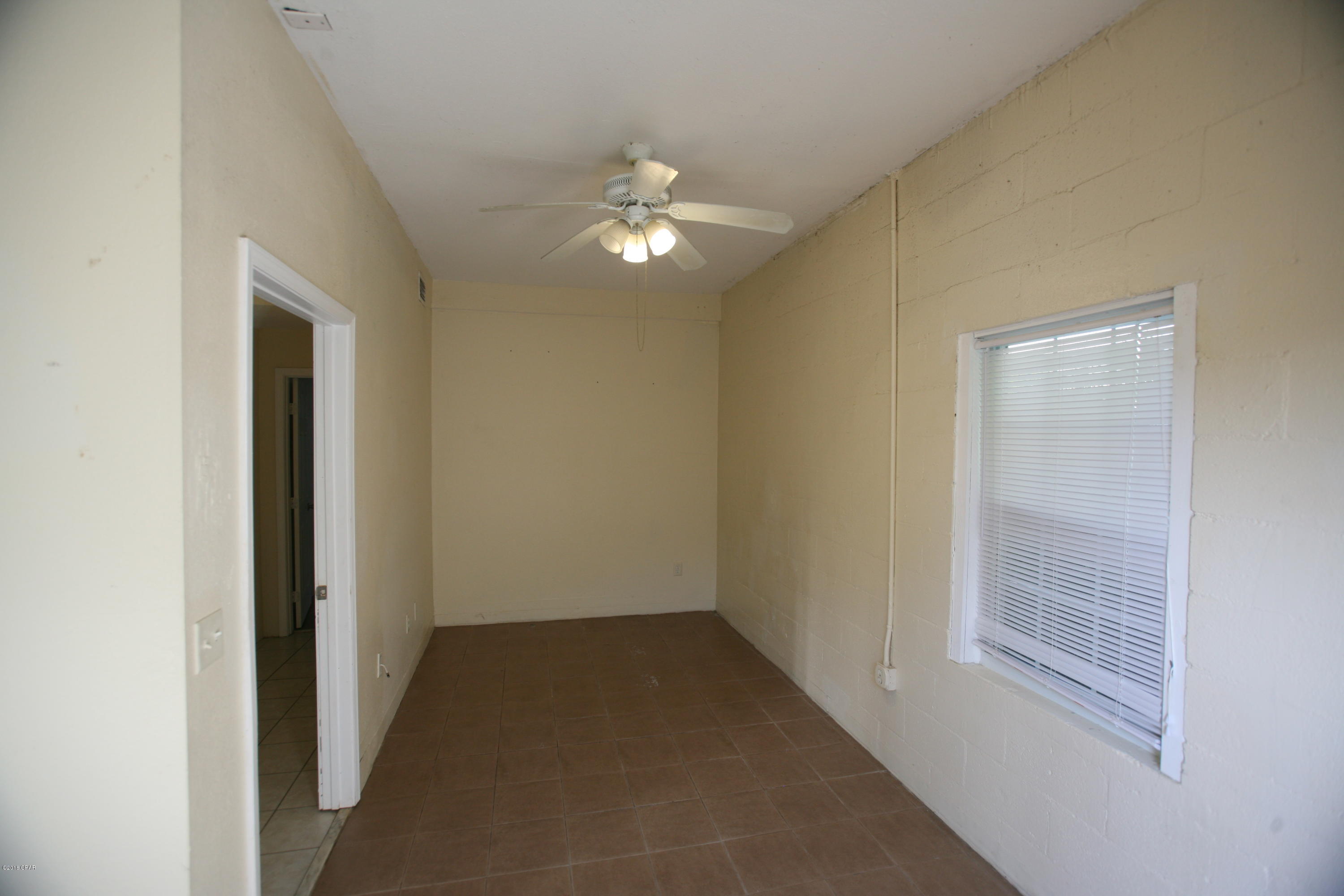 Laguna Beach Estates 5th Add - Residential