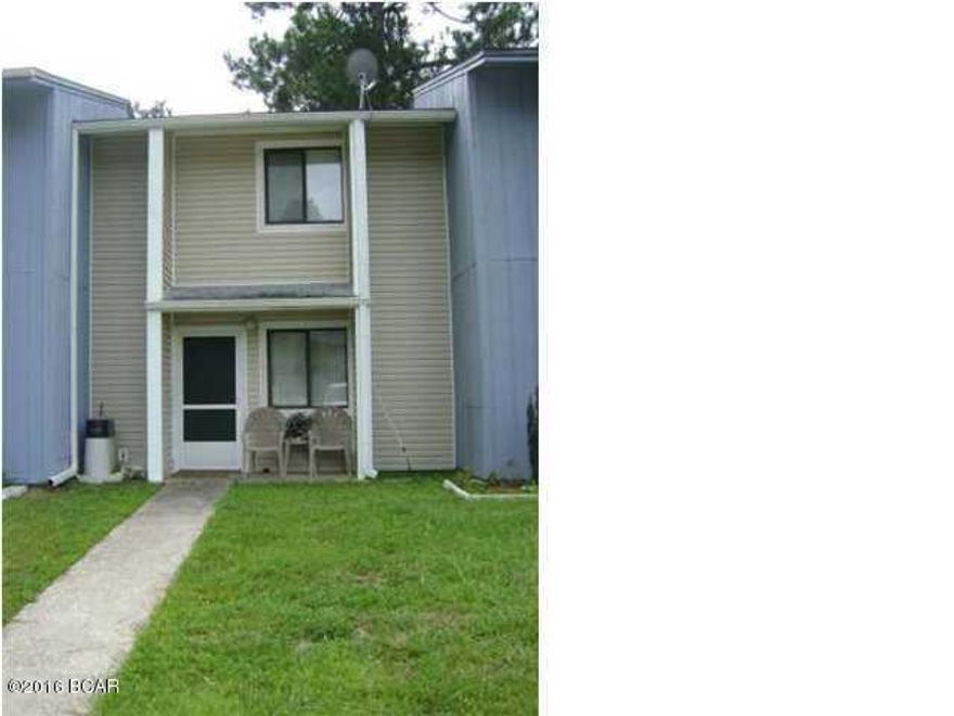 2/1.5 Townhouse centrally located in Panama City. All property sizes and ages are approximate, please measure and/or verify if important. 

School assignments are subject to change, please check with Bay County for most accurate information.

Deposit is the same as the rent.

Pets NOT Allowed!
