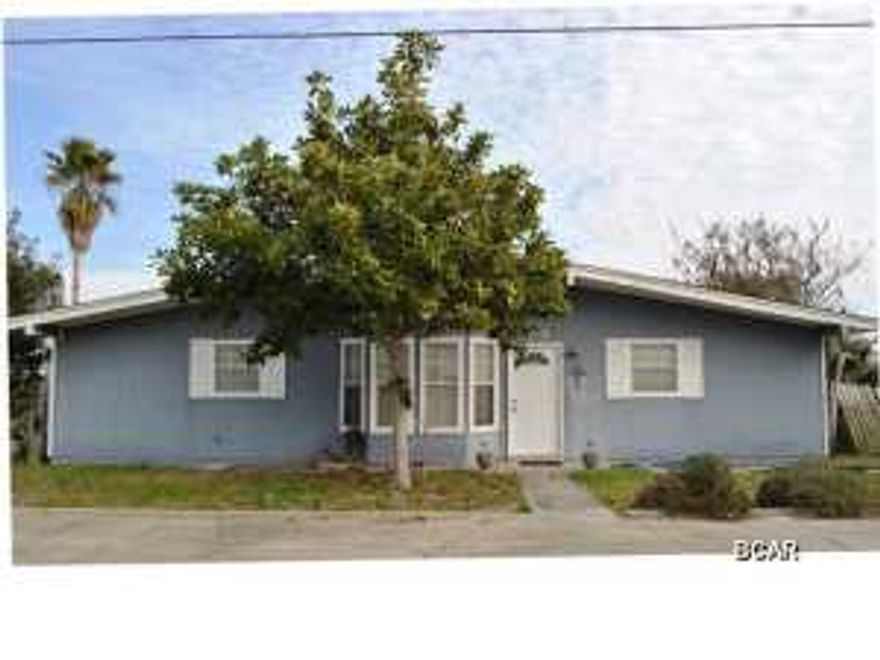 Nice cottage in Laguna Beach one block from Beach Access #77! Rear of property has frontage on Charlie Cloud Lake. This home would make a wonderful beach retreat or a great income producing rental property, Tax records show the effective year built to be 1985. The room sizes, square footage and lot size is an approximation. Please verify.