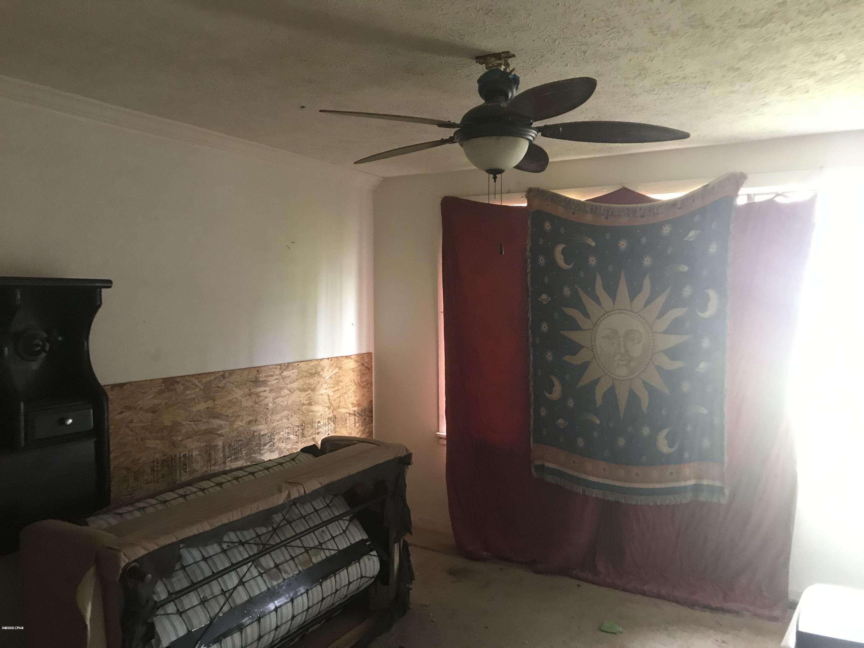 Pines 2nd Add - Residential