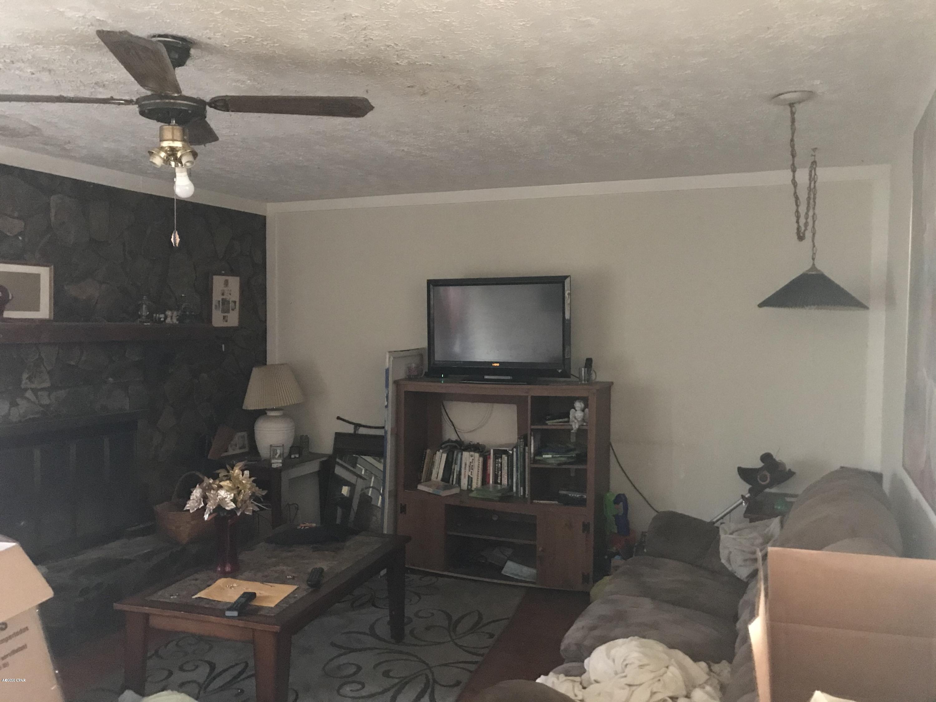 Pines 2nd Add - Residential