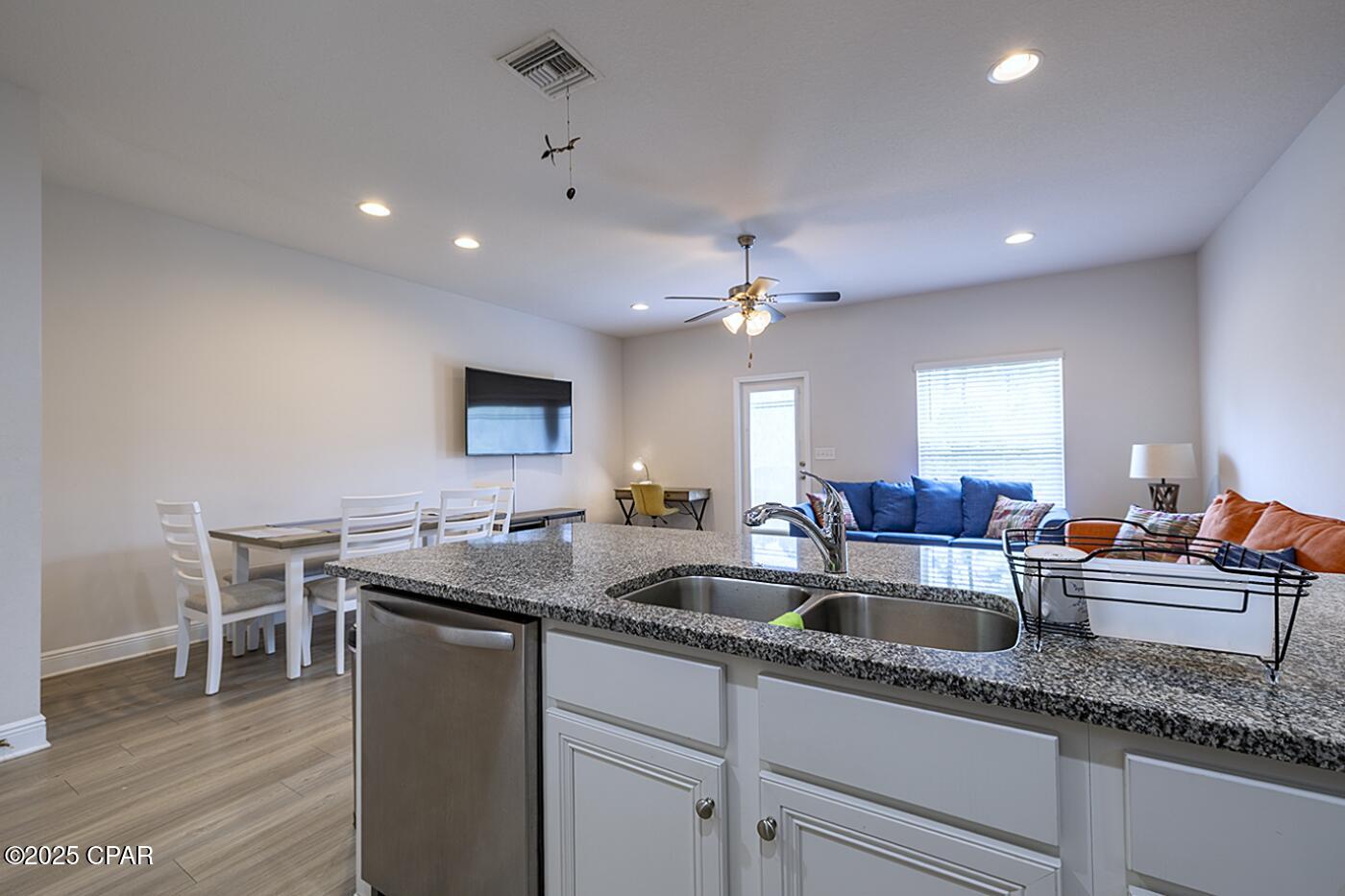 Hathaway Townhomes - Residential Lease