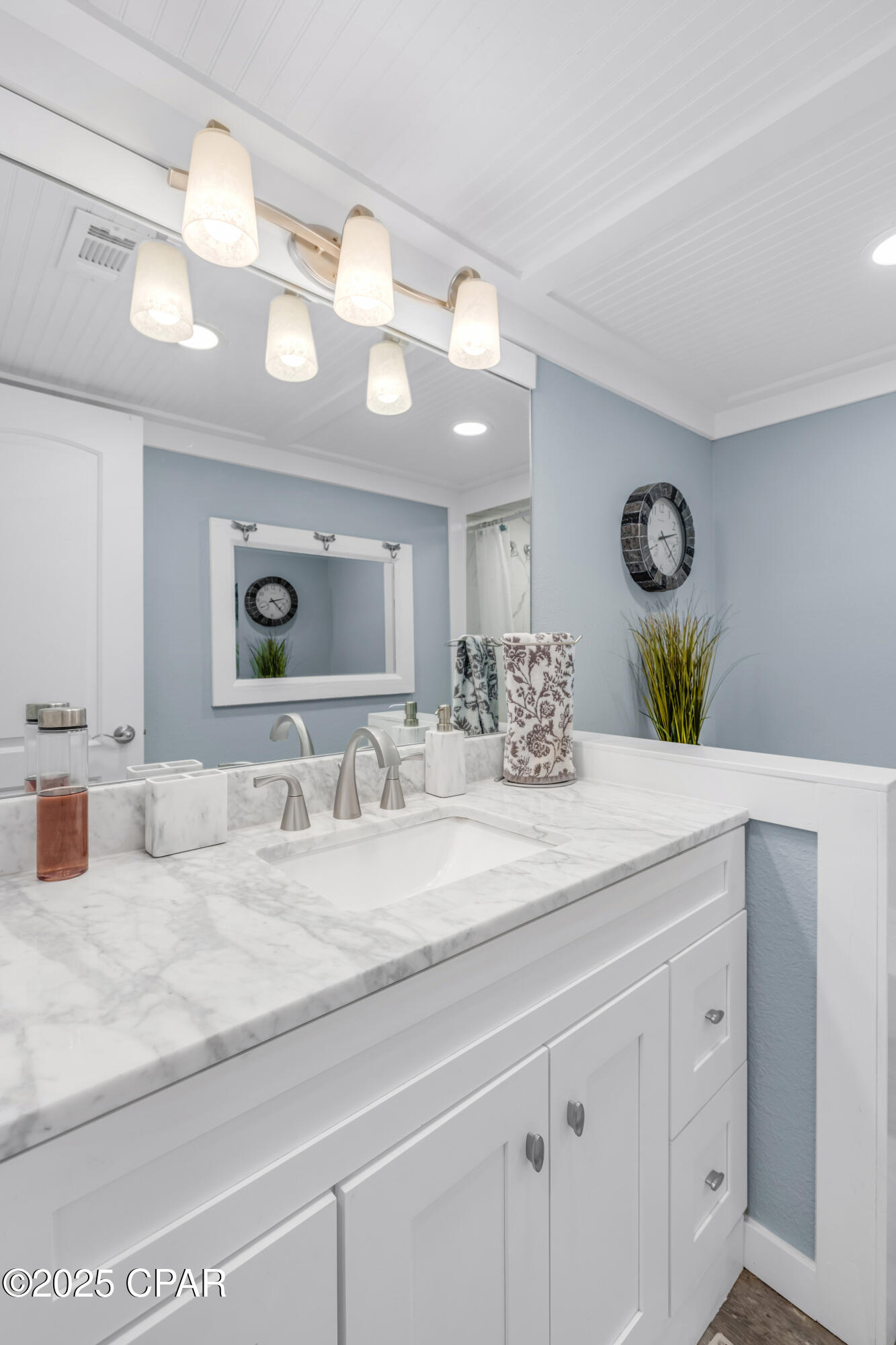 Leisure #1 Condo - Residential