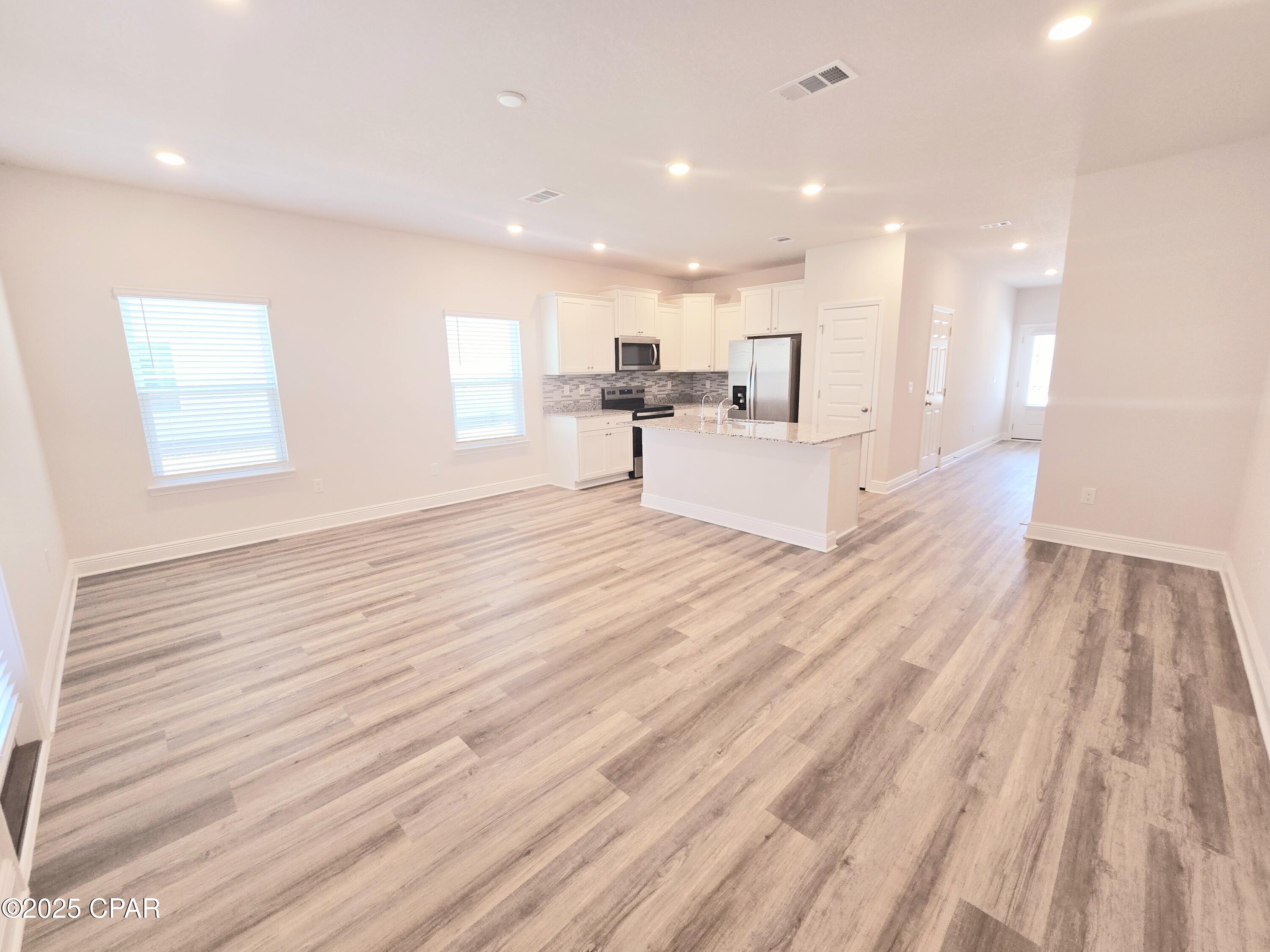 [No Recorded Subdiv] - Residential Lease