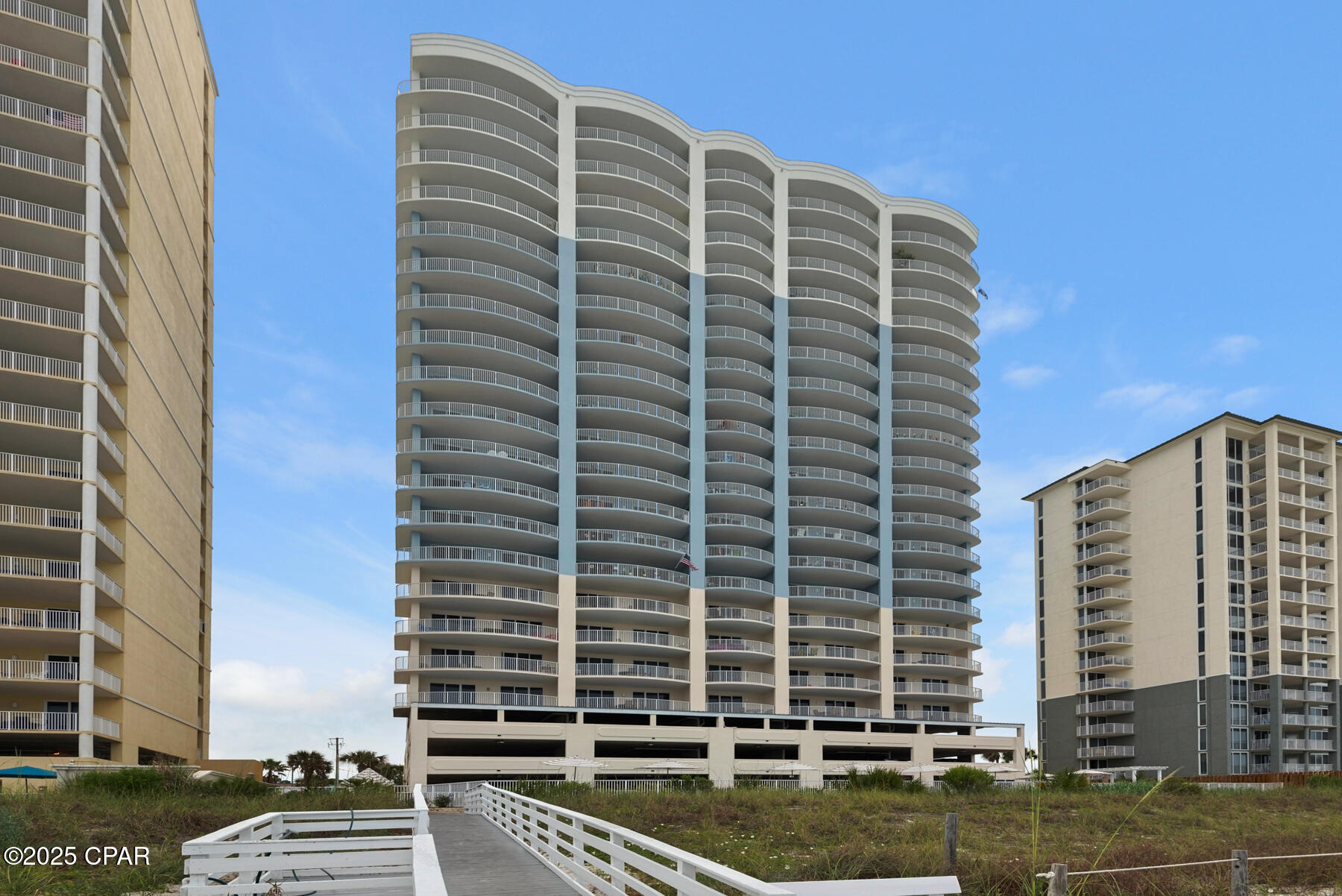 Twin Palms Resort - Residential