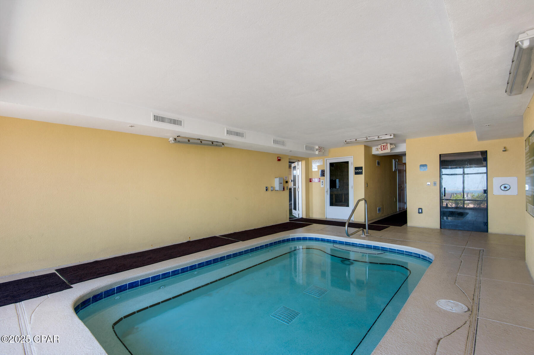 Twin Palms Resort - Residential