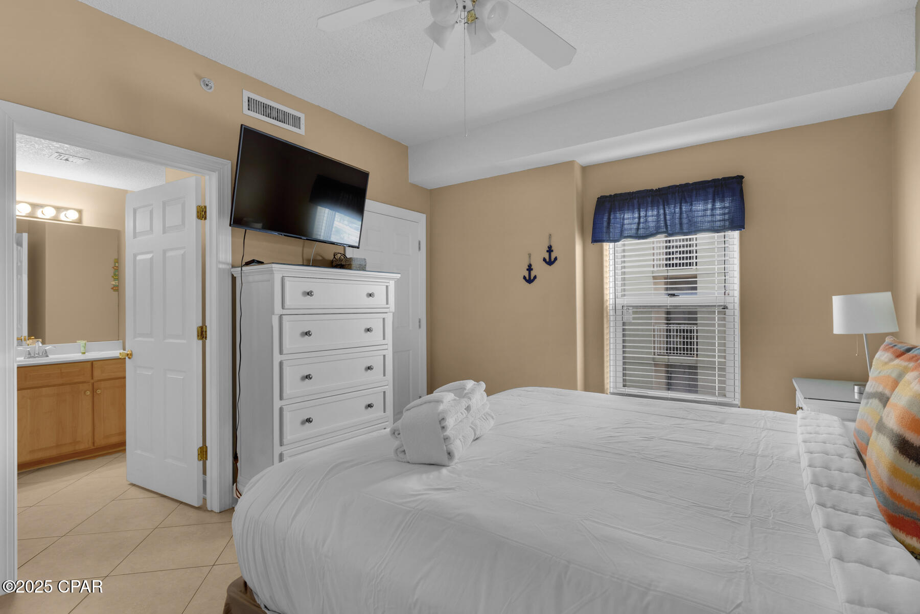 Twin Palms Resort - Residential