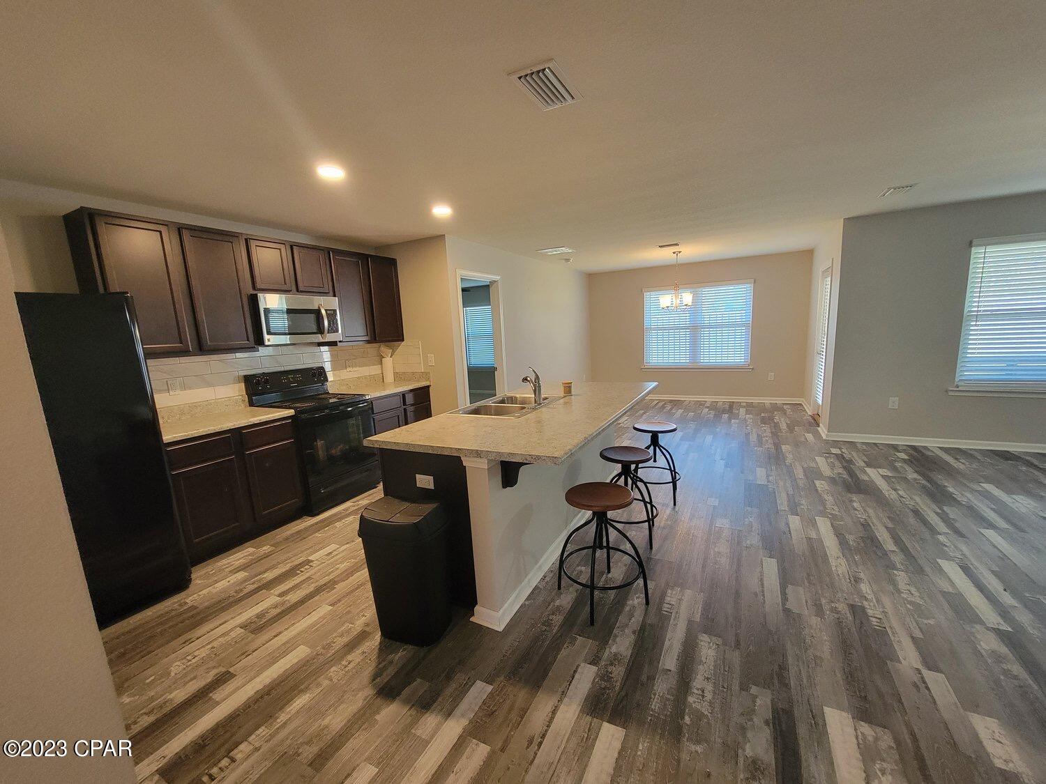 [No Recorded Subdiv] - Residential Lease