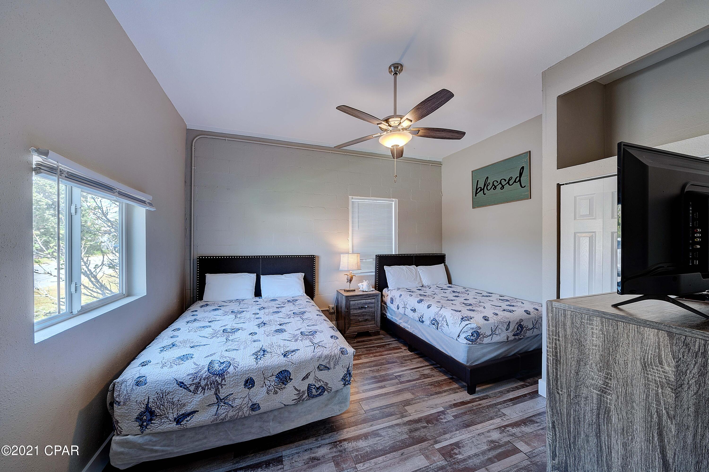 Laguna Beach Estates 5th Add - Residential