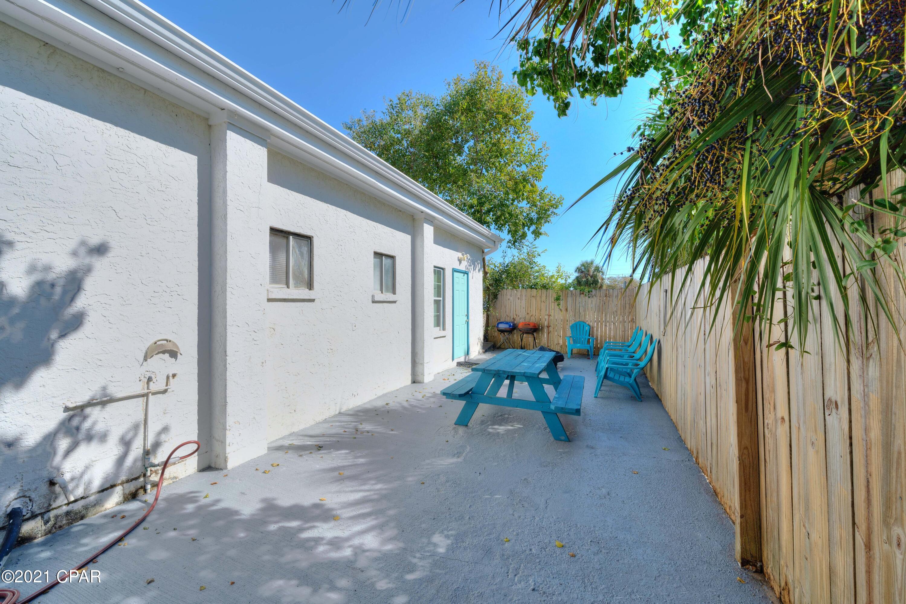 Laguna Beach Estates 5th Add - Residential