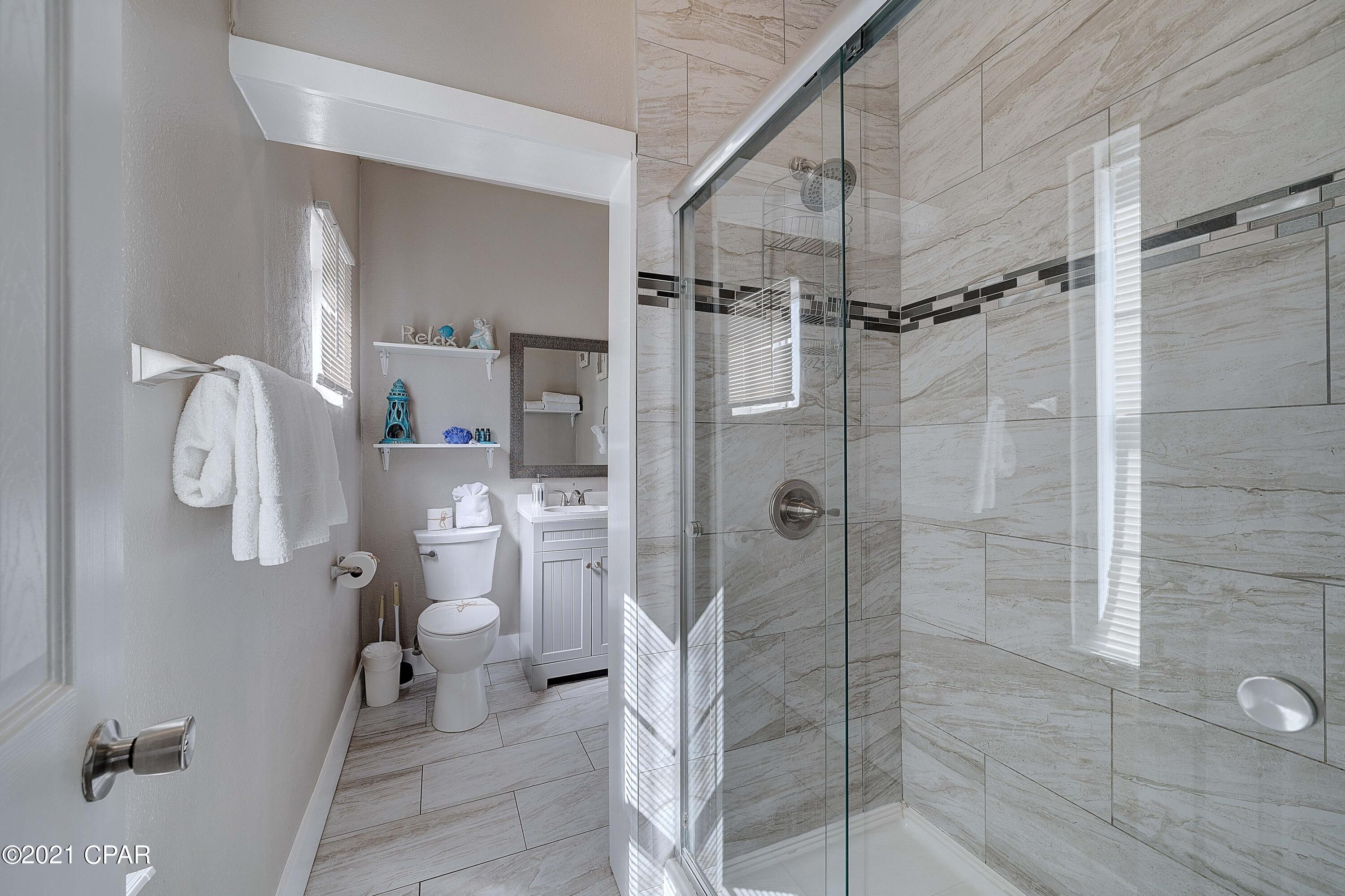 Laguna Beach Estates 5th Add - Residential