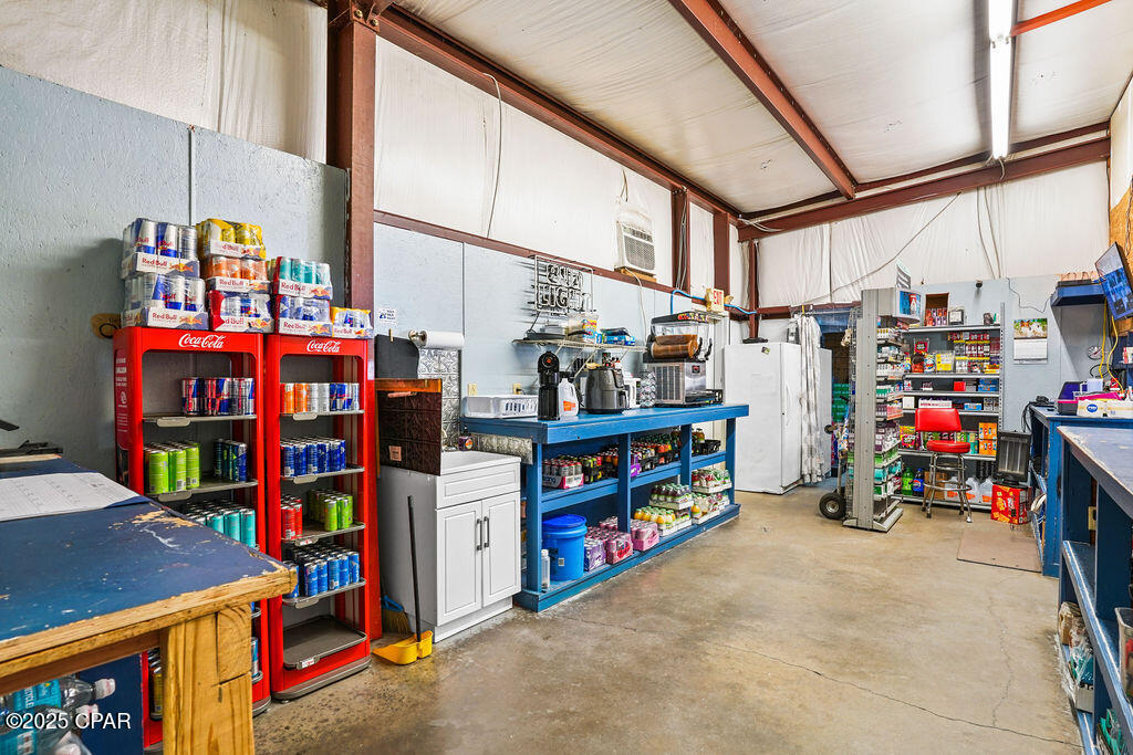 Graceville - Commercial Sale