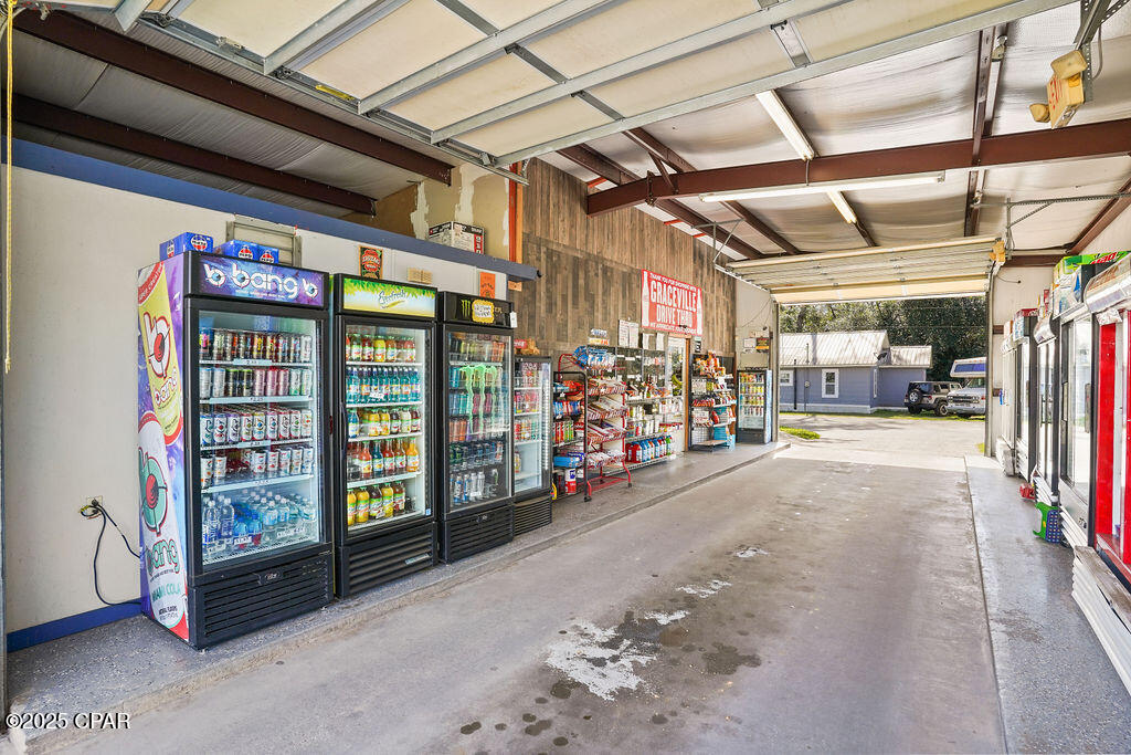 Graceville - Commercial Sale