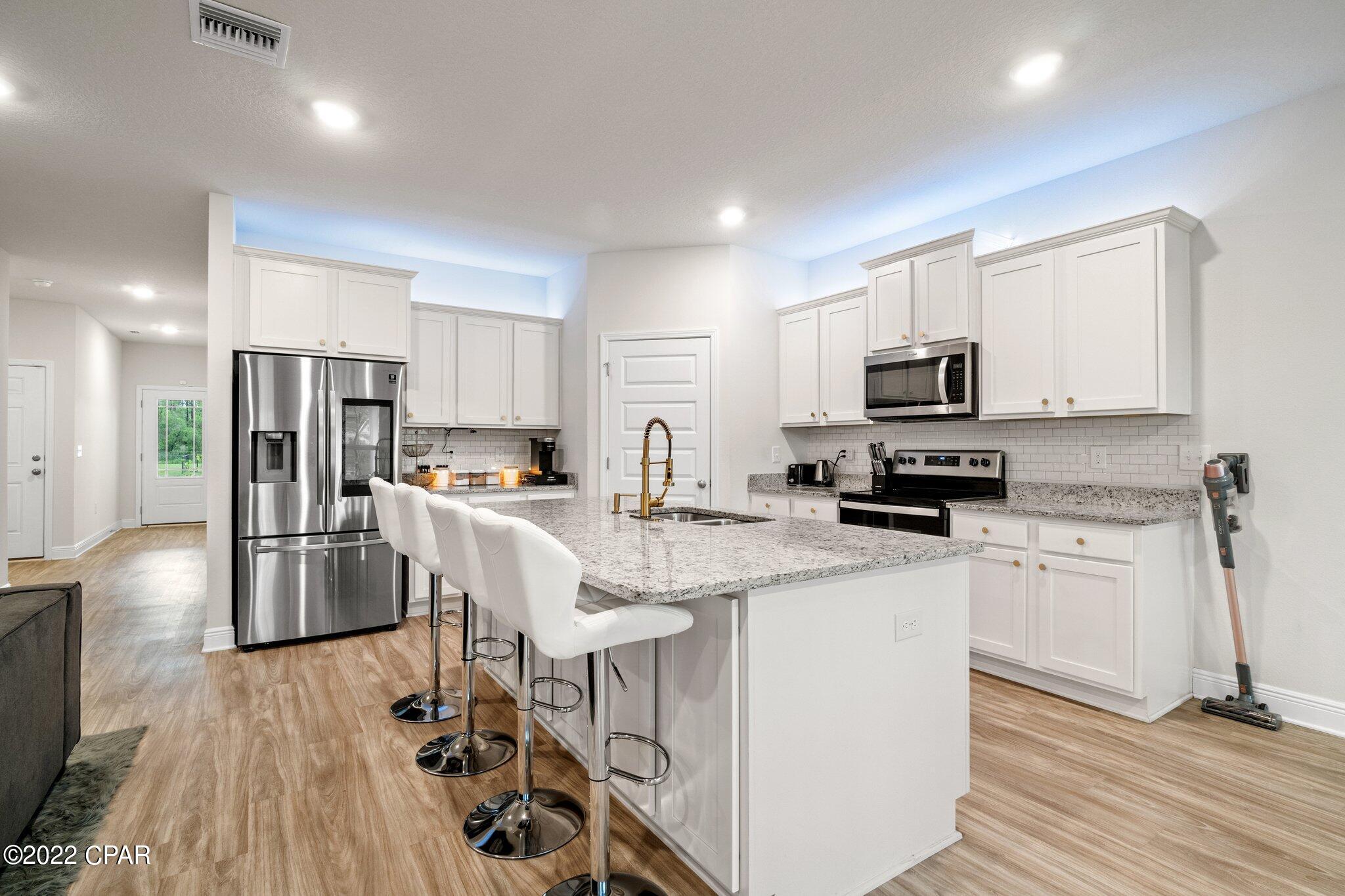 Emerald Cove Villas - Residential