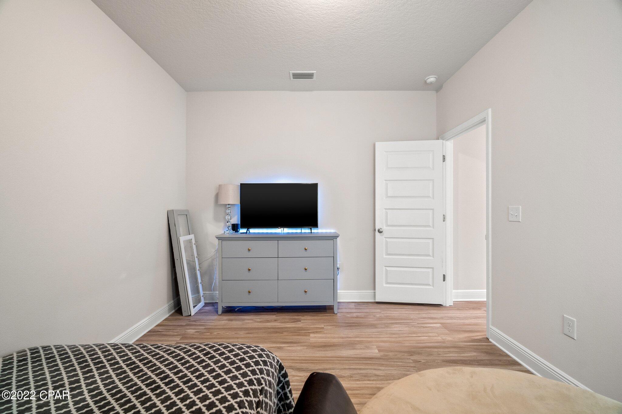 Emerald Cove Villas - Residential