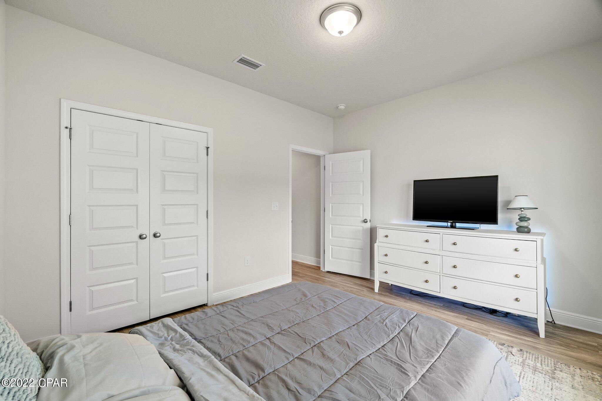 Emerald Cove Villas - Residential