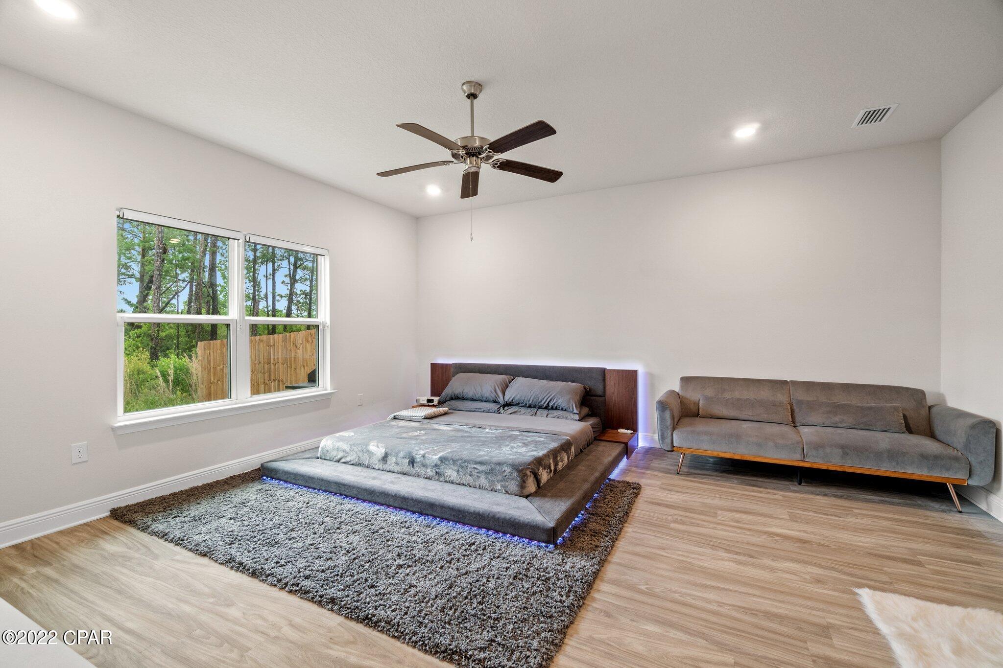 Emerald Cove Villas - Residential