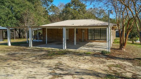 A home in Bonifay