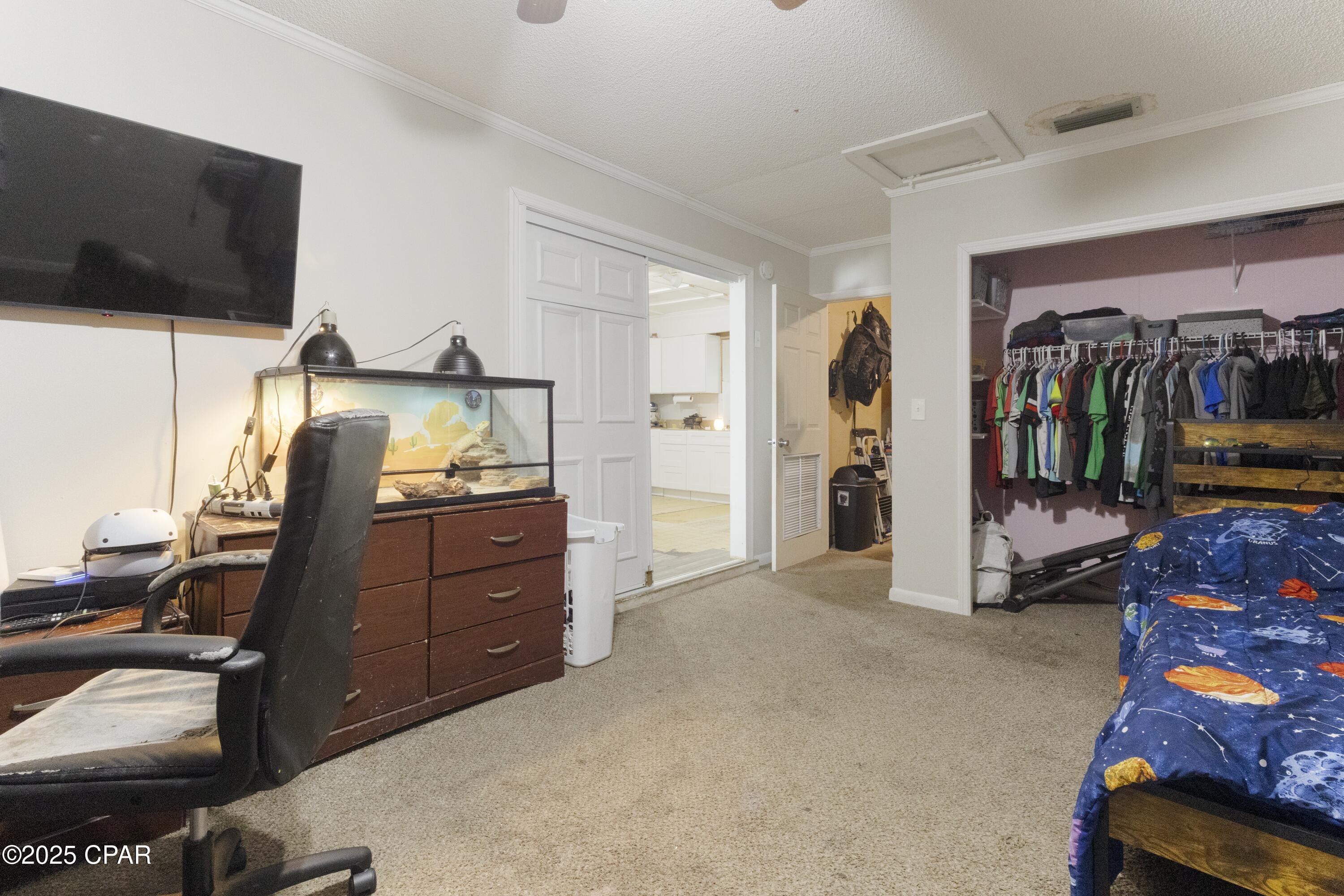 Hentz 1st Add Unit B - Residential