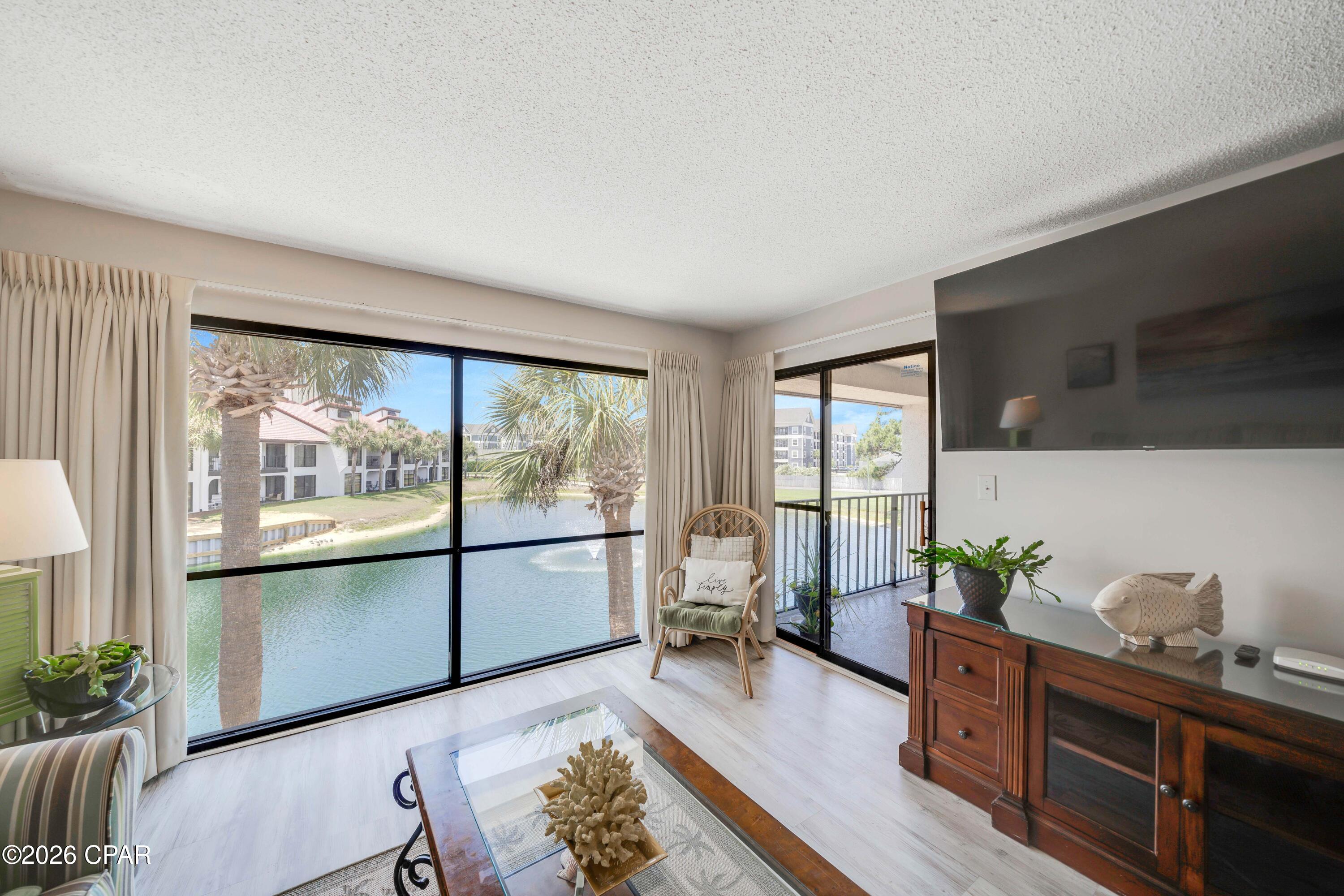 Edgewater Golf Villas V-C - Residential