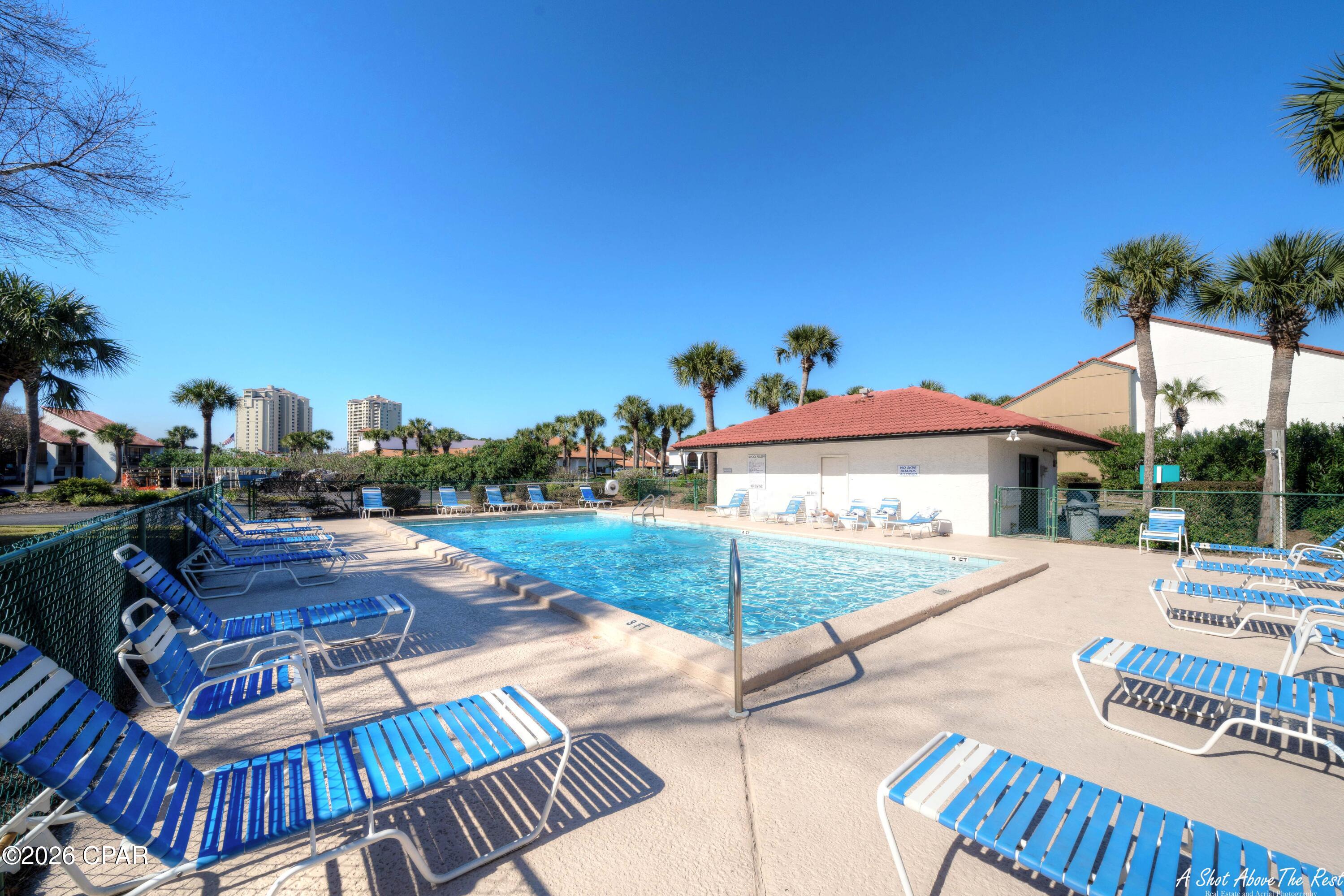Edgewater Golf Villas V-C - Residential