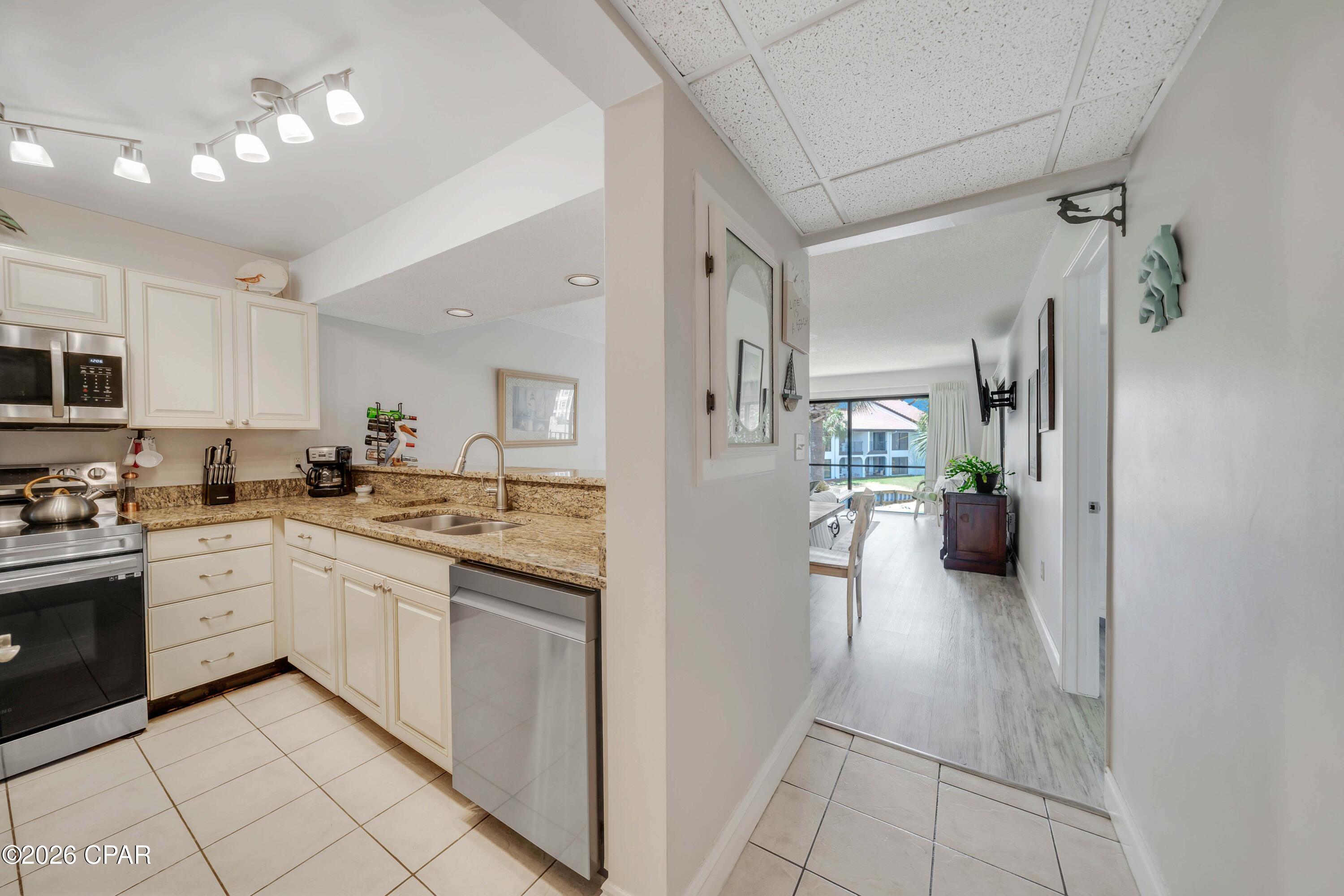 Edgewater Golf Villas V-C - Residential