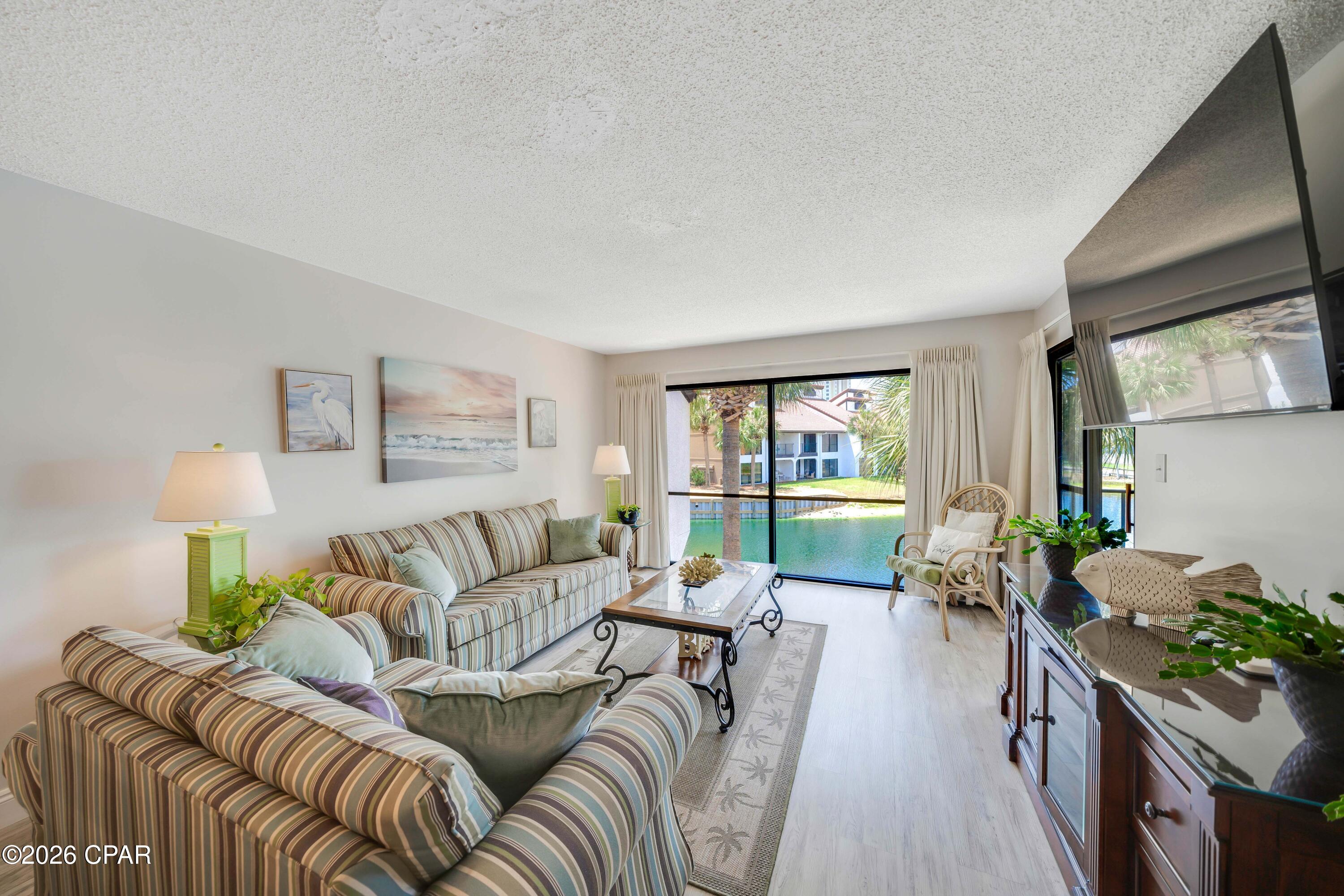 Edgewater Golf Villas V-C - Residential